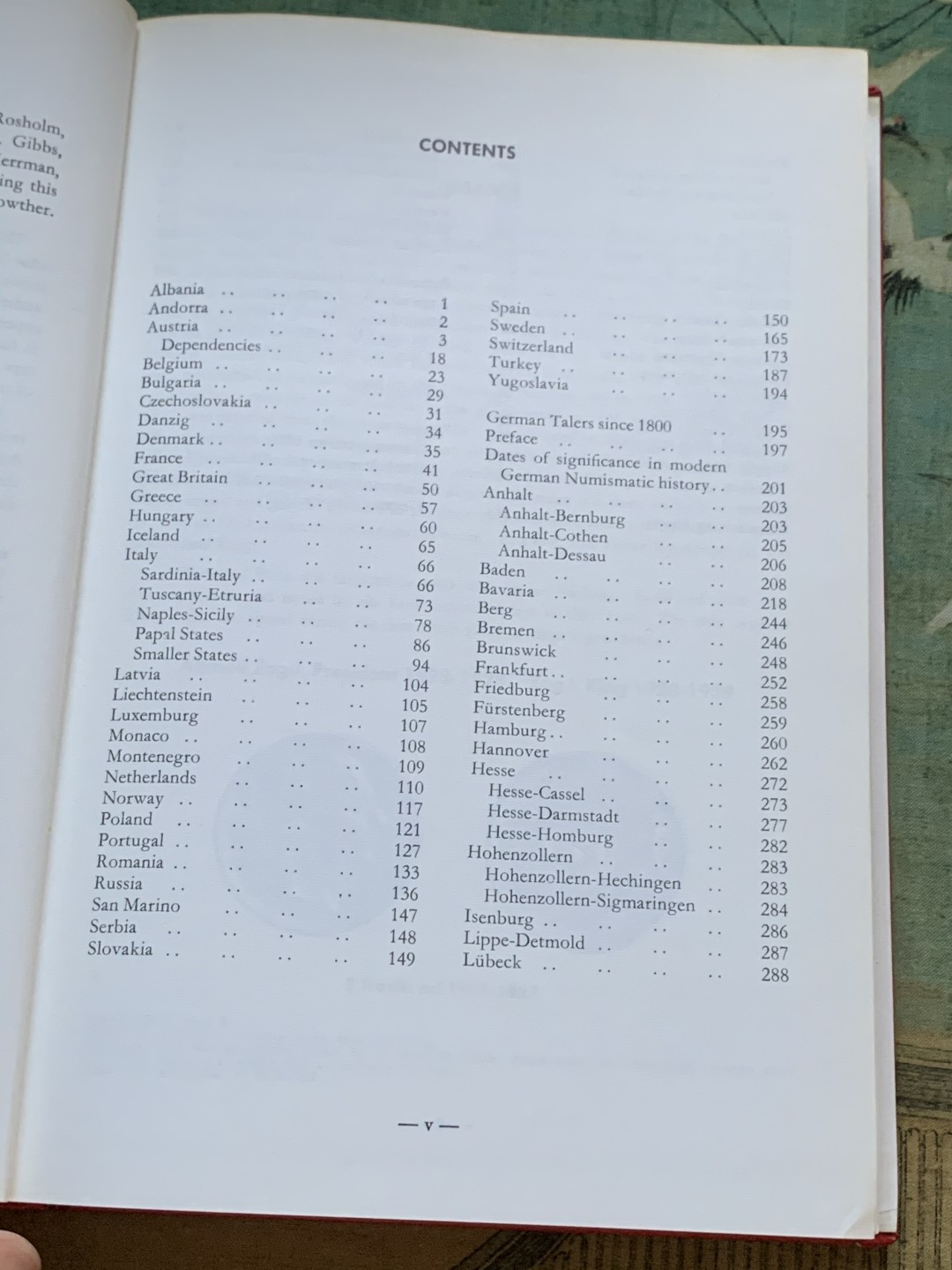 《竞宝斋》第96场-本周日，周一，周四，3场连拍（全场不限金额包邮） 达文波特 目录 欧洲克朗1800至今 400多页的目录 绝版印刷