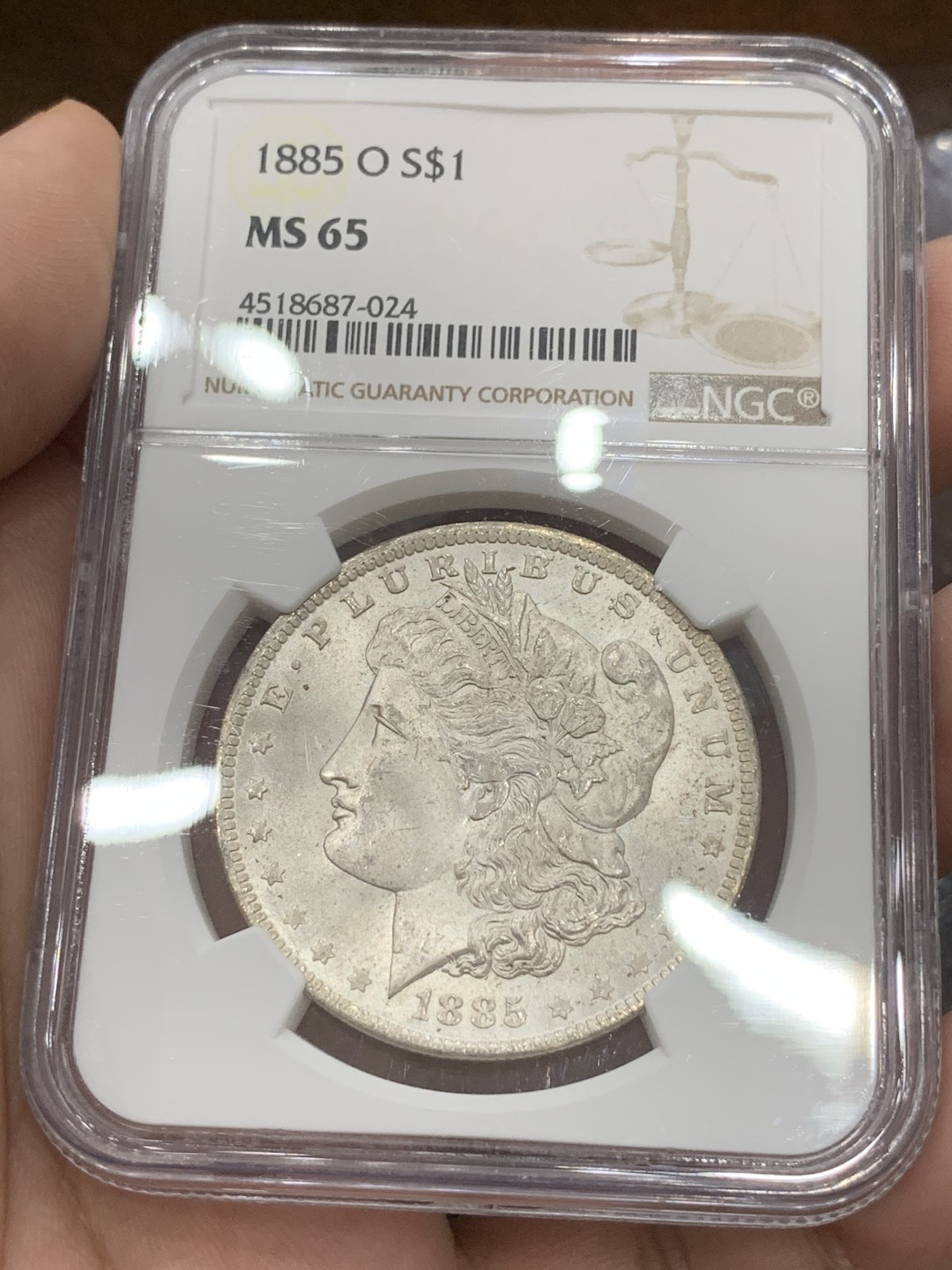 《竞宝斋》第96场-本周日，周一，周四，3场连拍（全场不限金额包邮） NGC-MS65 美国 1885年 1美元 O版摩根银币 新奥尔良造币厂 转光优美