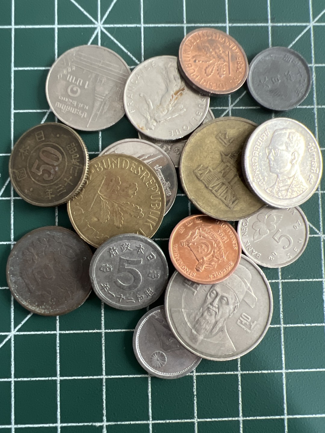 泡泡堂第九十三期  世界硬币纪念章邮票专场（无押金，无佣金，捡漏，全场20包邮，偏远地区除外） 杂币一组17