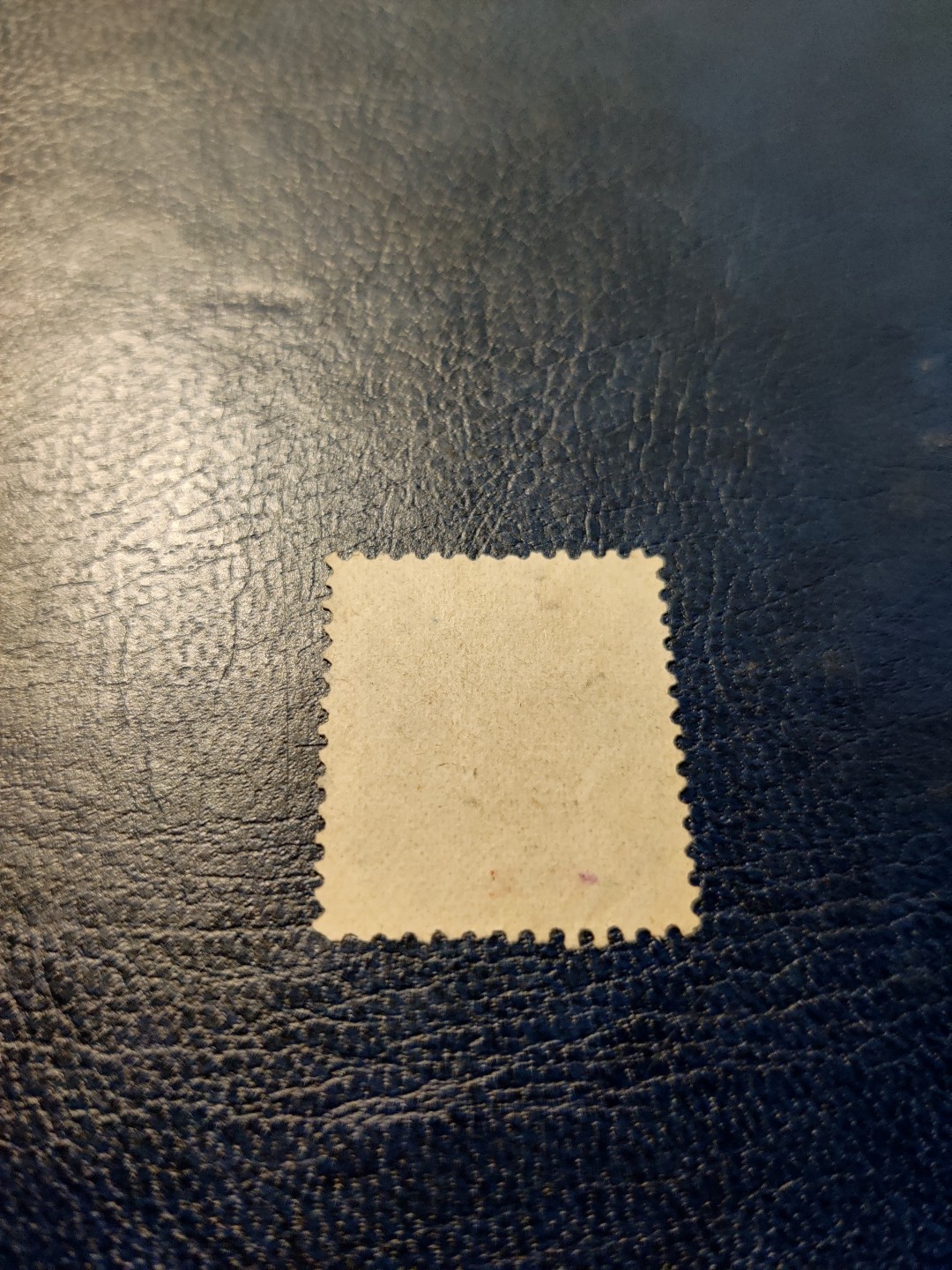 洪涛臻品 精选邮票限时拍卖第三十二期 八国联军时，日本在华租借地发行使用的加盖“支那”邮票。验证过保真，如非真品终生包退，品相自定(图3成交价供参考)。百年真品古董，入手大清时期邮票实物的难得机会！