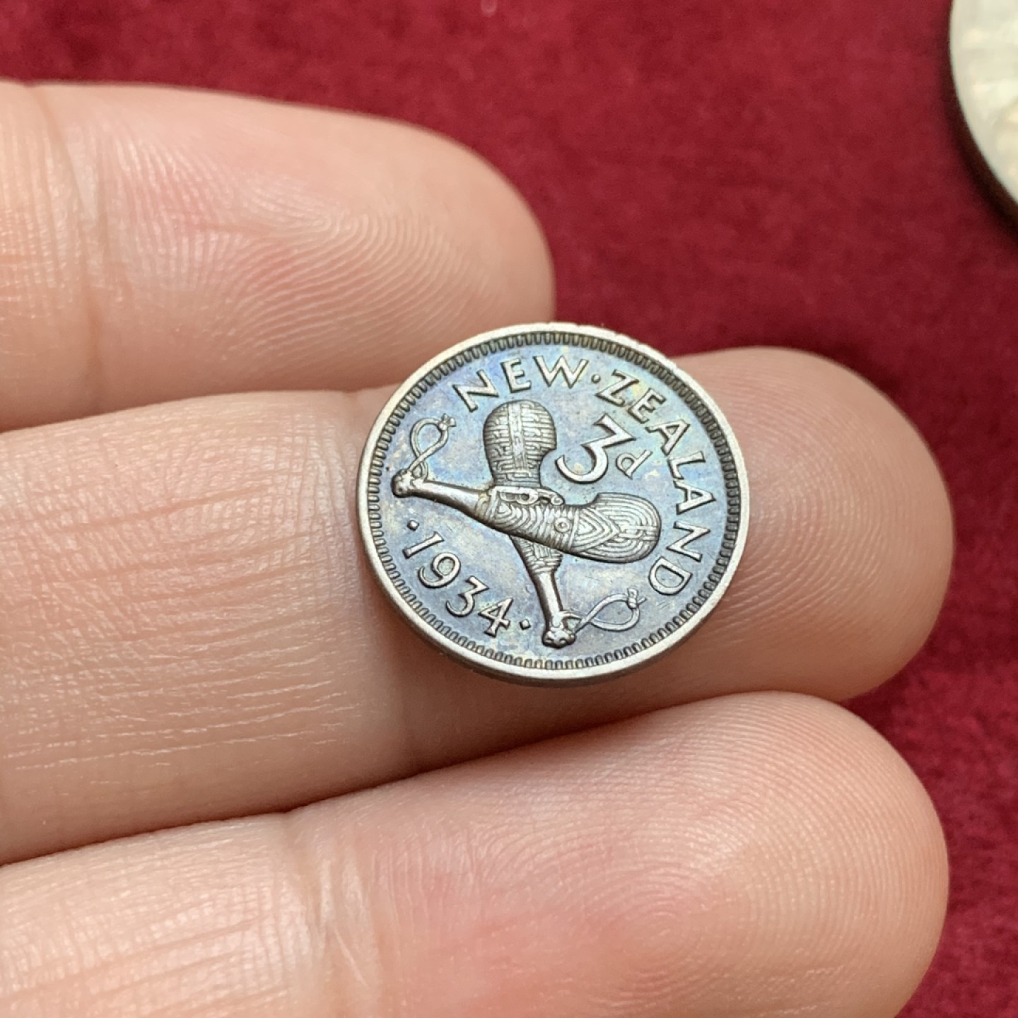 《竞宝斋》第96场-本周日，周一，周四，3场连拍（全场不限金额包邮） 银币两枚  新西兰 1933年半克朗银币+新西兰 1934年 3便士 银币   乔治五世 少见品种