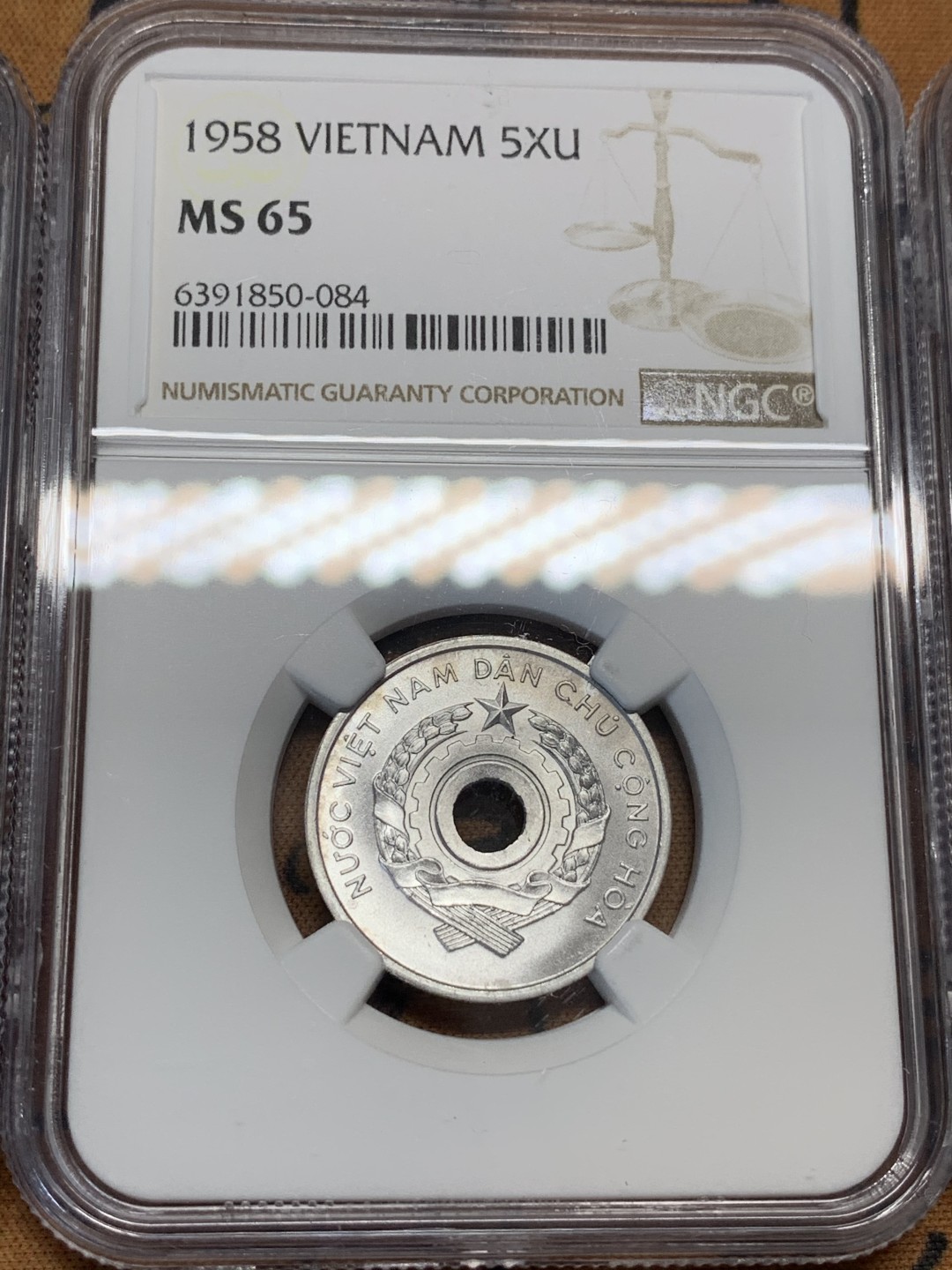 《竞宝斋》第96场-本周日，周一，周四，3场连拍（全场不限金额包邮） 印支三兄弟–ngc 越南1958年高分ms铝币一套3枚