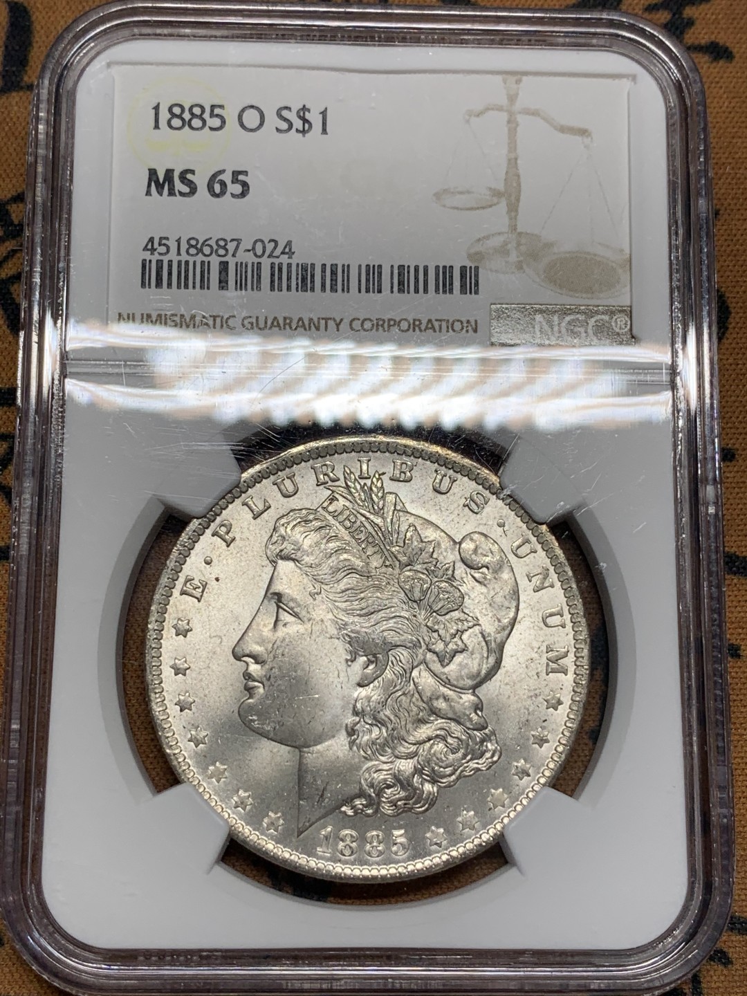 《竞宝斋》第96场-本周日，周一，周四，3场连拍（全场不限金额包邮） NGC-MS65 美国 1885年 1美元 O版摩根银币 新奥尔良造币厂 转光优美