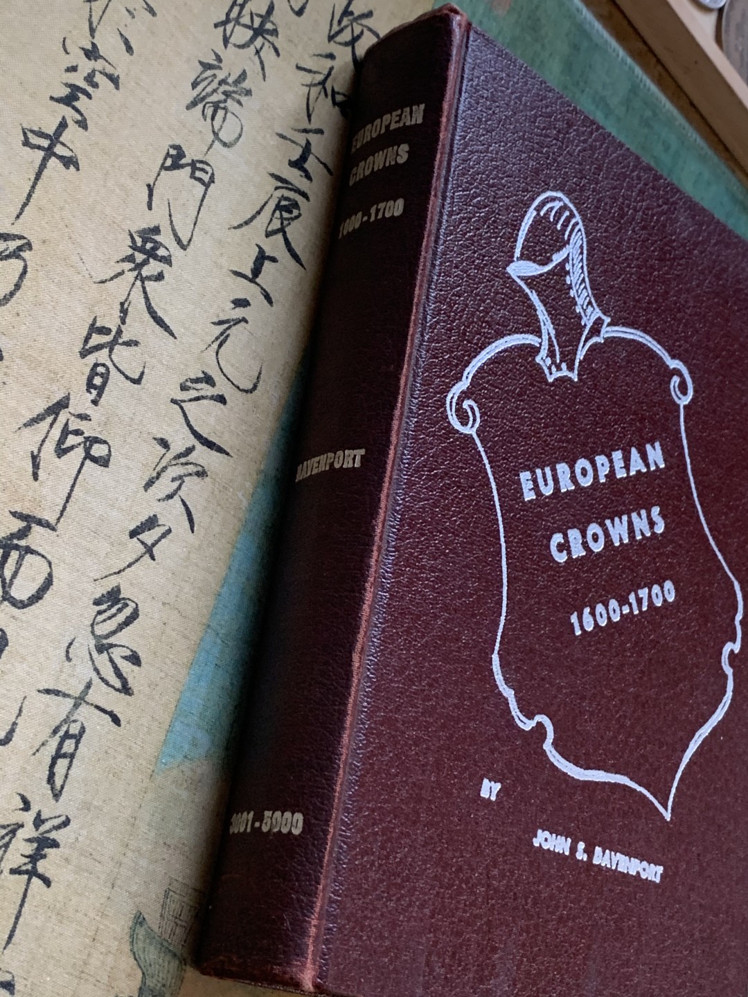 《竞宝斋》第96场-本周日，周一，周四，3场连拍（全场不限金额包邮） 达文波特 欧洲克朗1600-1700 达文波特目录最少版本 厚达630页
