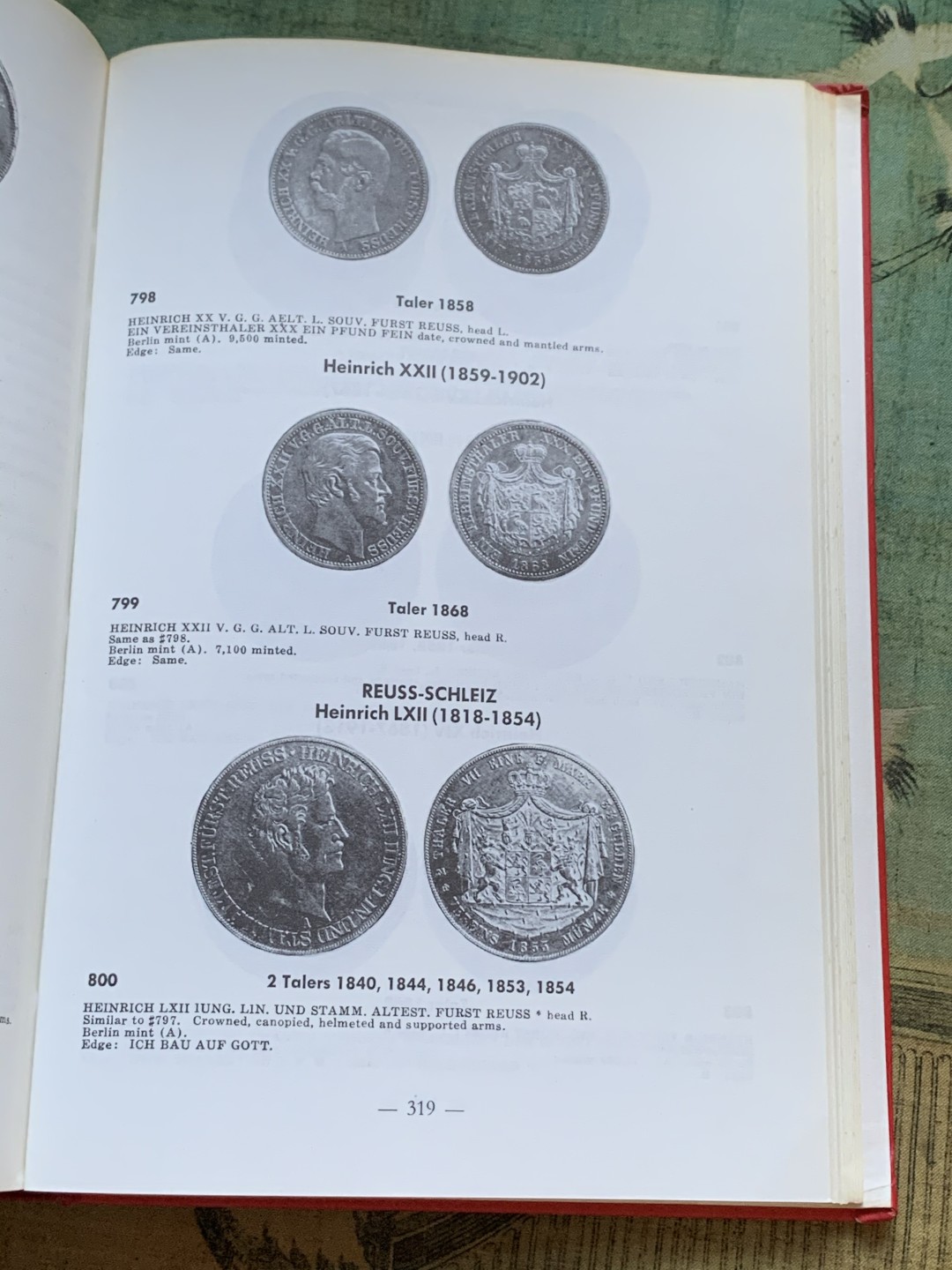 《竞宝斋》第96场-本周日，周一，周四，3场连拍（全场不限金额包邮） 达文波特 目录 欧洲克朗1800至今 400多页的目录 绝版印刷