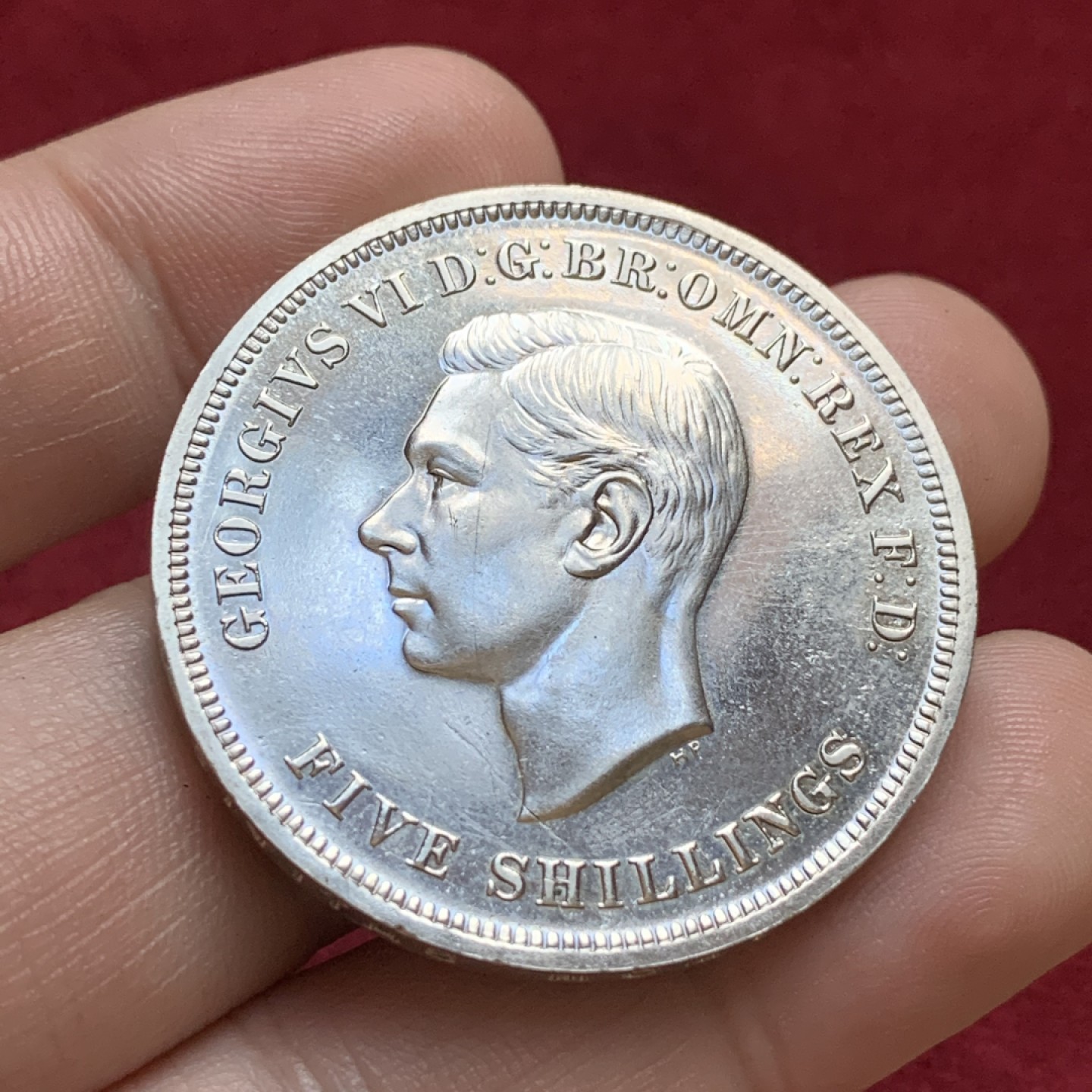 《竞宝斋》第96场-本周日，周一，周四，3场连拍（全场不限金额包邮） 英国  1951年  乔治六世 最后的马剑  克朗镍马剑 红盒带证书