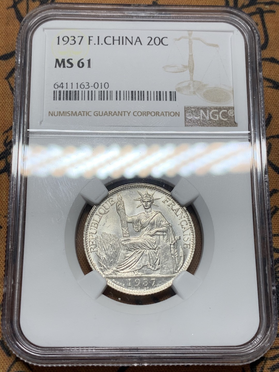 《竞宝斋》第96场-本周日，周一，周四，3场连拍（全场不限金额包邮） NGC-MS61 法属印支 1937年坐洋2角银币  卷拆曝光品相