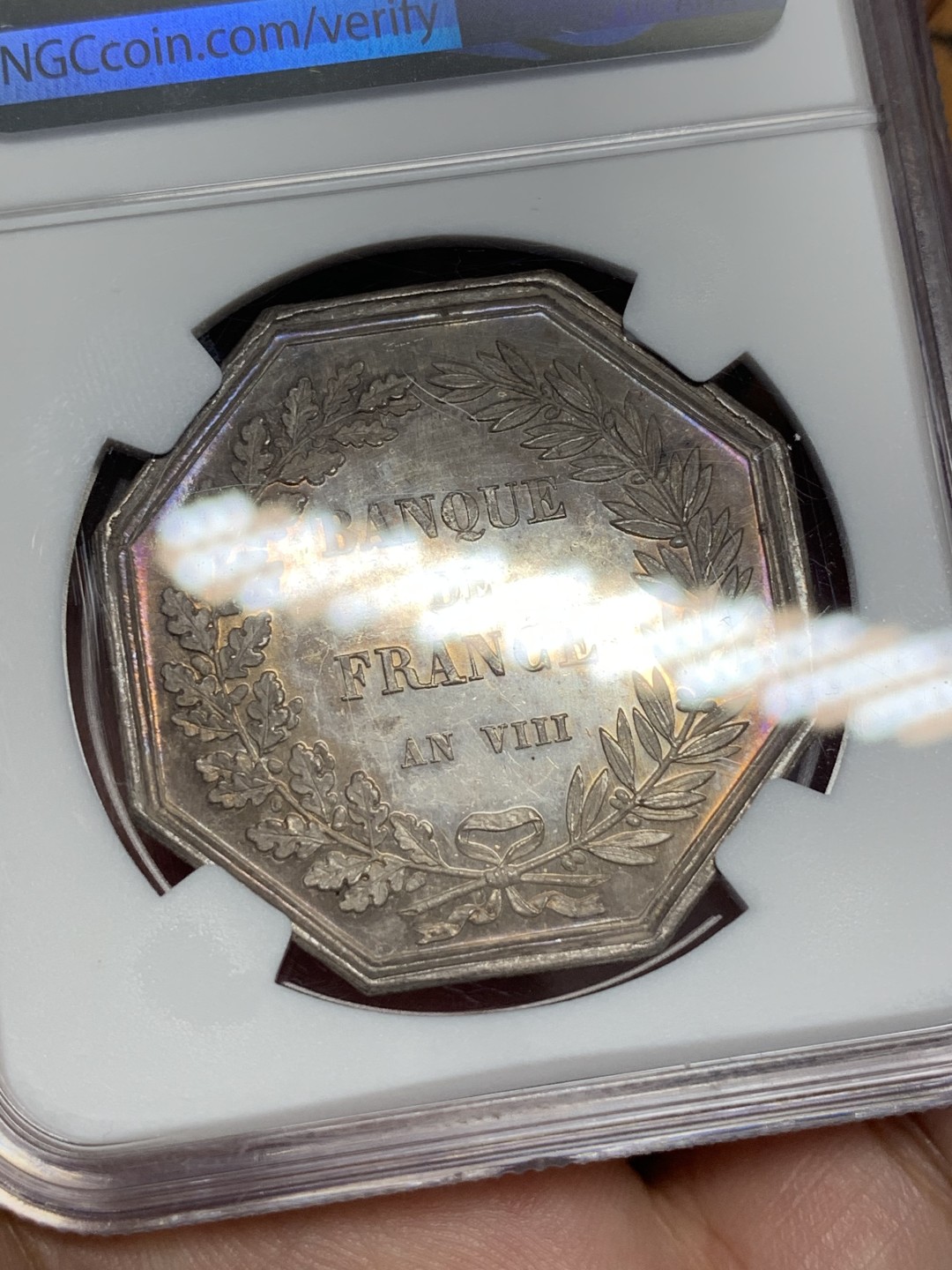 《竞宝斋》第96场-本周日，周一，周四，3场连拍（全场不限金额包邮） NGC-MS63 1800年法兰西银行八角银质代币 早期蜜蜂银标 镜面五彩包浆 高分不易 顶级品相 大型女神八角