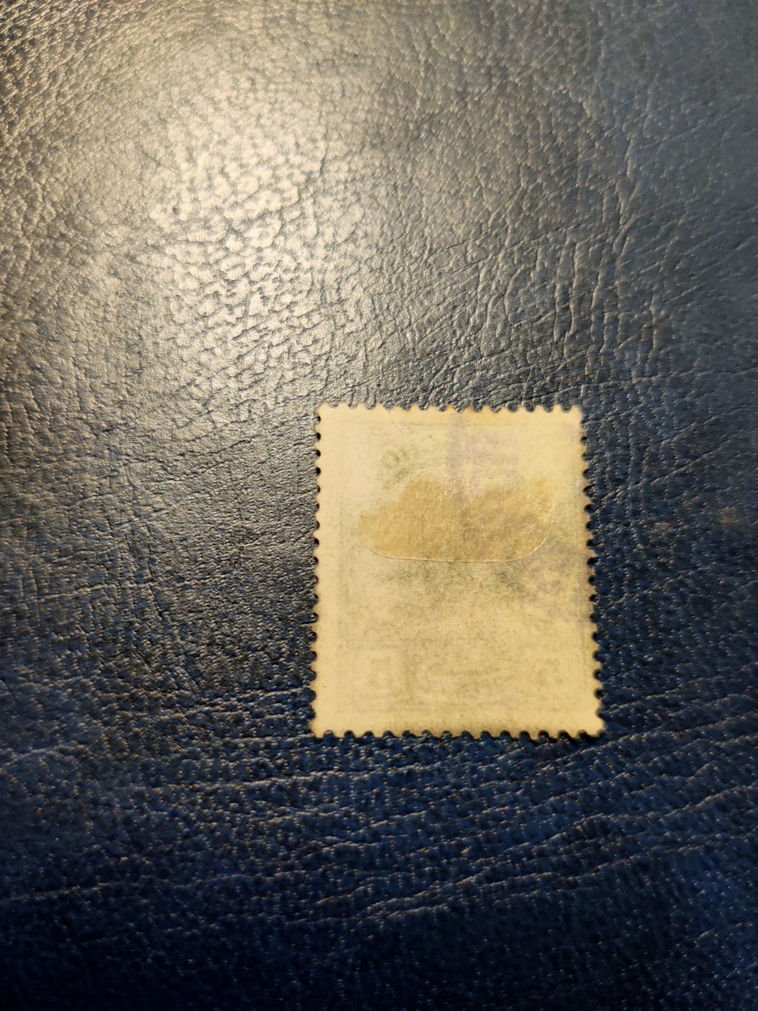 洪涛臻品 精选邮票限时拍卖第三十二期 八国联军侵华时租借地发行的邮票，德国占领胶州的邮票（图3谨供参考）。验证过保真，如非真品终生包退，品相自定。百年真品古董，入手大清时期邮票实物的难得机会！