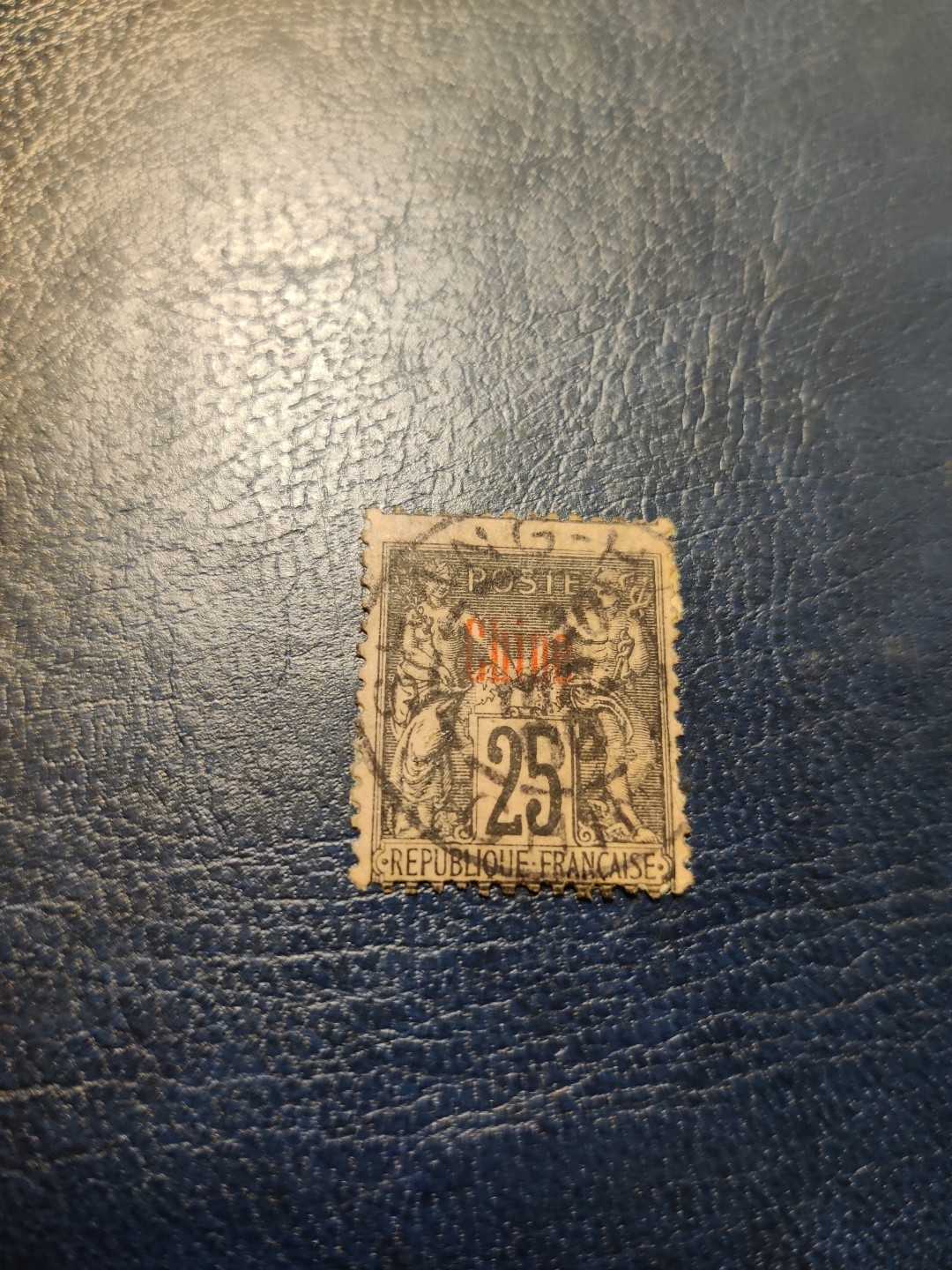 洪涛臻品 精选邮票限时拍卖第三十二期 八国联军时，法国在华租借地发行使用的加盖“中国”邮票，漂亮的上海邮戳！(图3谨供参考)验证过保真，如非真品终生包退，品相自定。百年真品古董，入手大清时期邮票实物的难得机会！