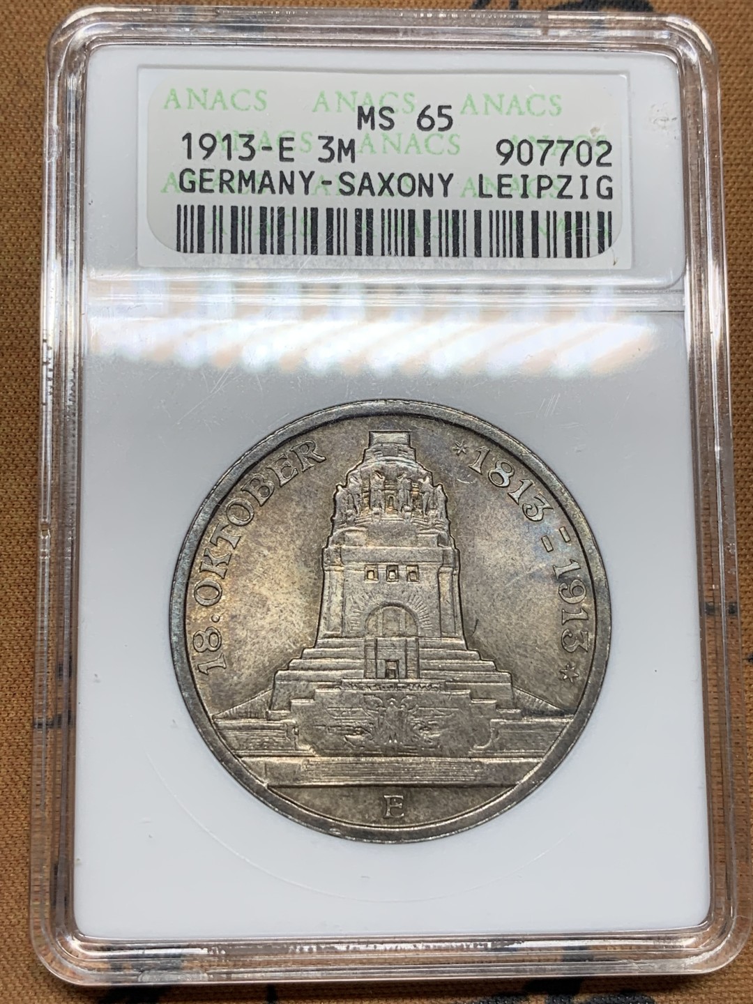 《竞宝斋》第96场-本周日，周一，周四，3场连拍（全场不限金额包邮） ANACS MS65 经典小白盒 德国 1913年 建功碑 3马克银币 五彩包浆