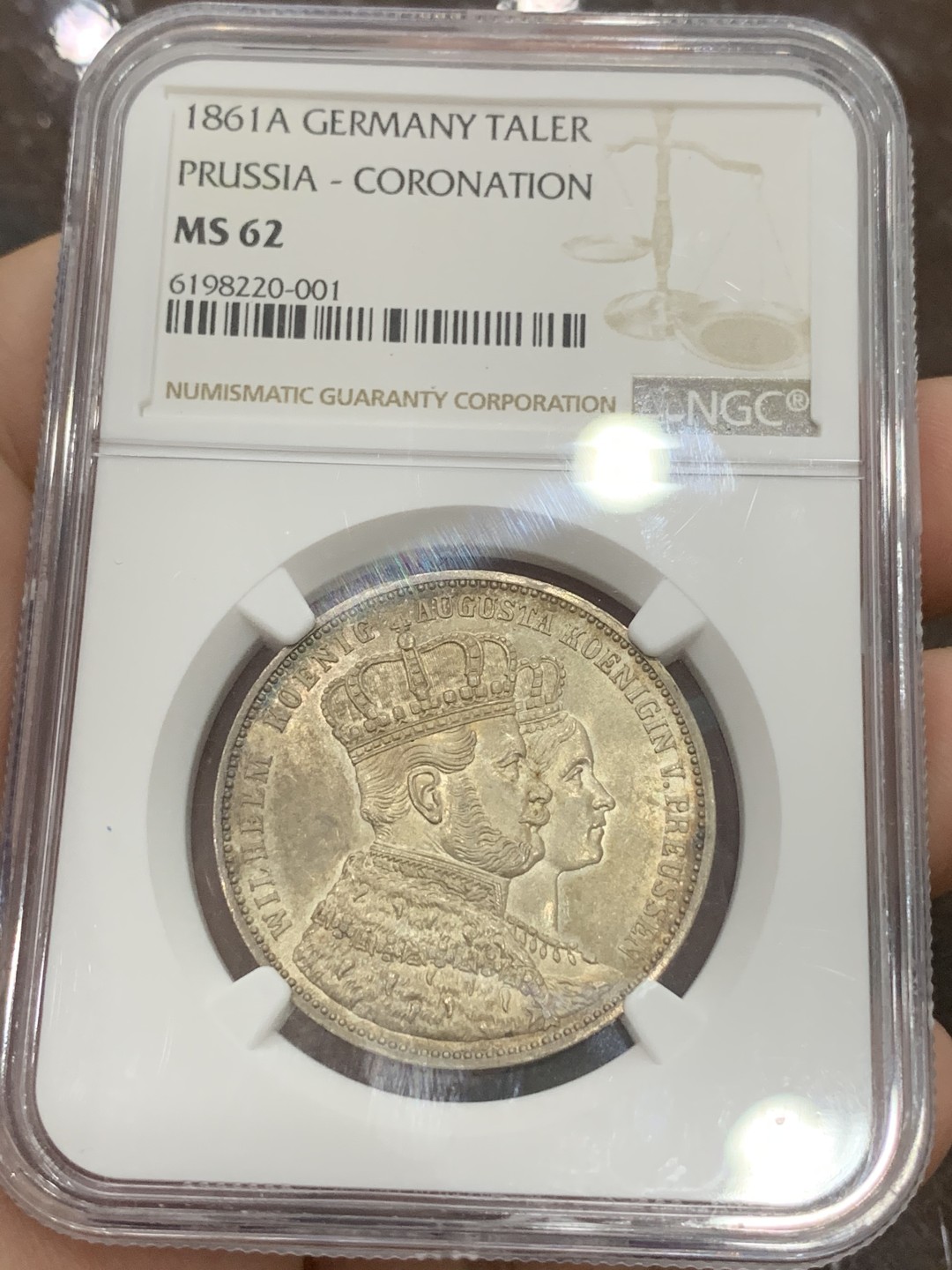 《竞宝斋》第96场-本周日，周一，周四，3场连拍（全场不限金额包邮） NGC MS62德国普鲁士1861年威廉一世登基加冕1泰勒银币