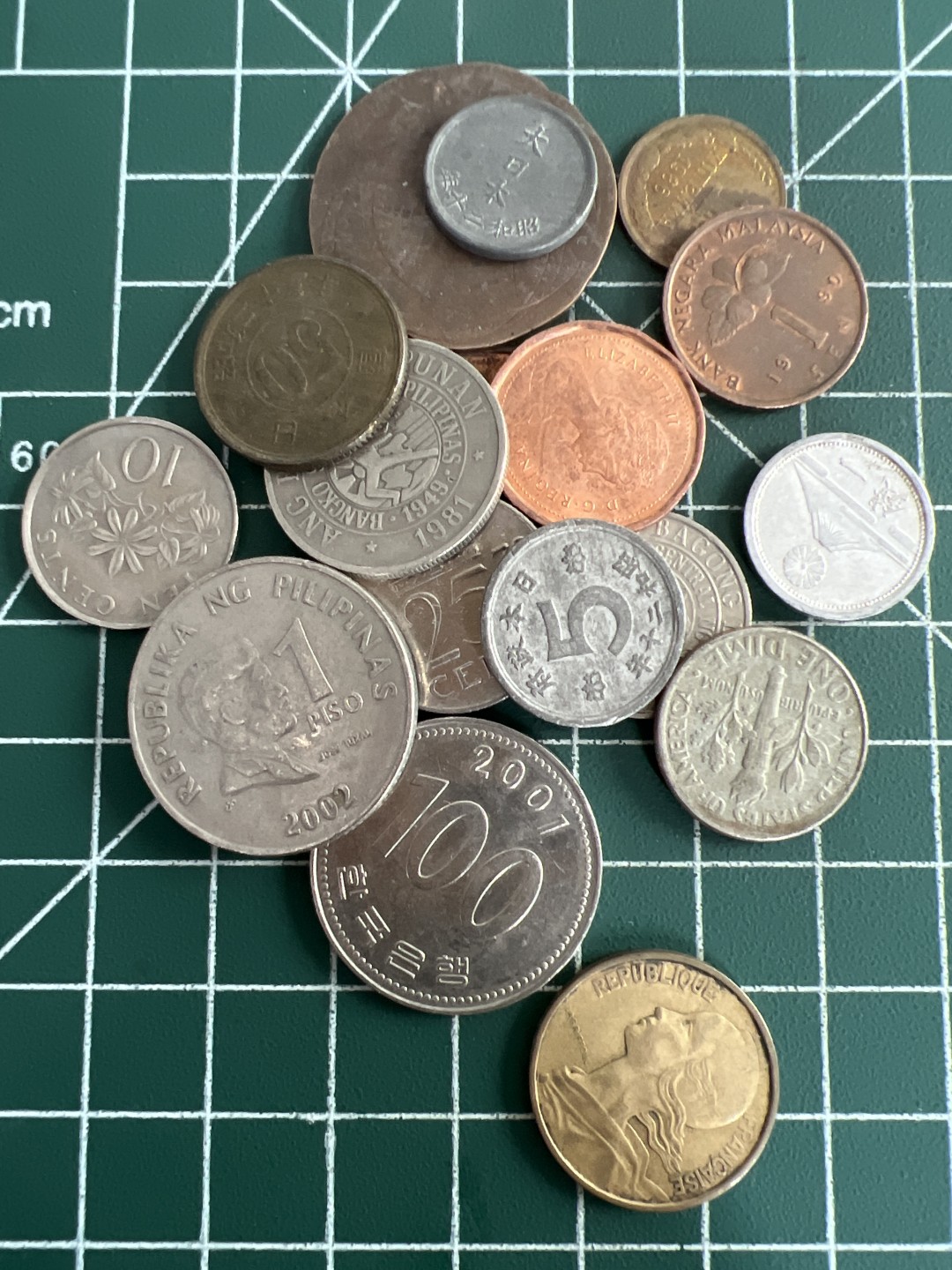 泡泡堂第九十三期  世界硬币纪念章邮票专场（无押金，无佣金，捡漏，全场20包邮，偏远地区除外） 杂币一组二十