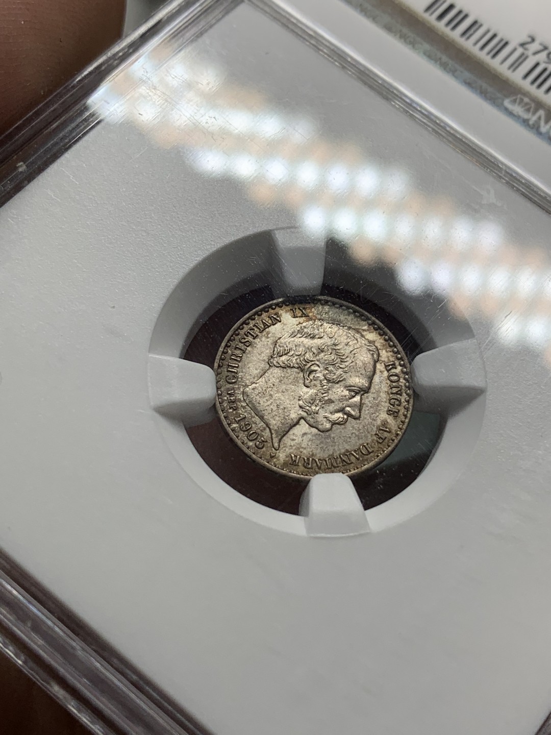 《竞宝斋》第96场-本周日，周一，周四，3场连拍（全场不限金额包邮） NGC MS64 丹麦 1905年 10ORE 银币 双面深彩包浆 细节非常好 海豚灵动