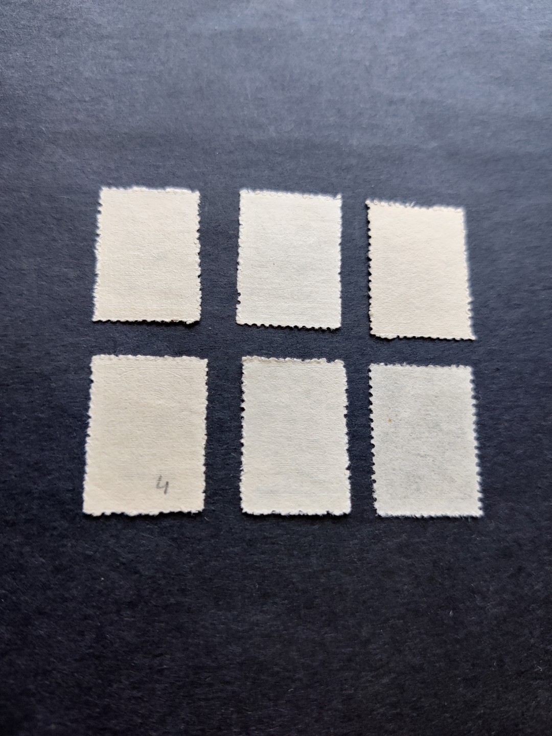 洪涛臻品 精选邮票限时拍卖第三十三期 东北贴用欠资邮票6全套，上品-全品。铅笔字可以自行擦掉。