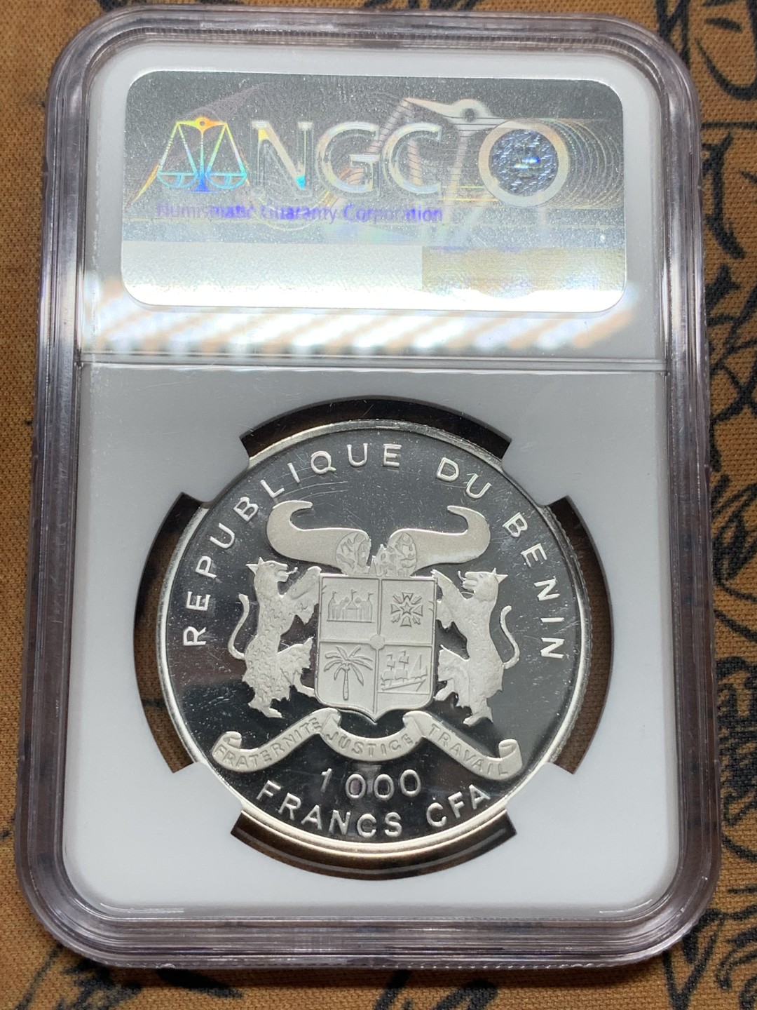 《竞宝斋》第96场-本周日，周一，周四，3场连拍（全场不限金额包邮） NGC PF69 UC 贝宁1992年1000FR 纪念银币 冠军分数 发行量1000枚