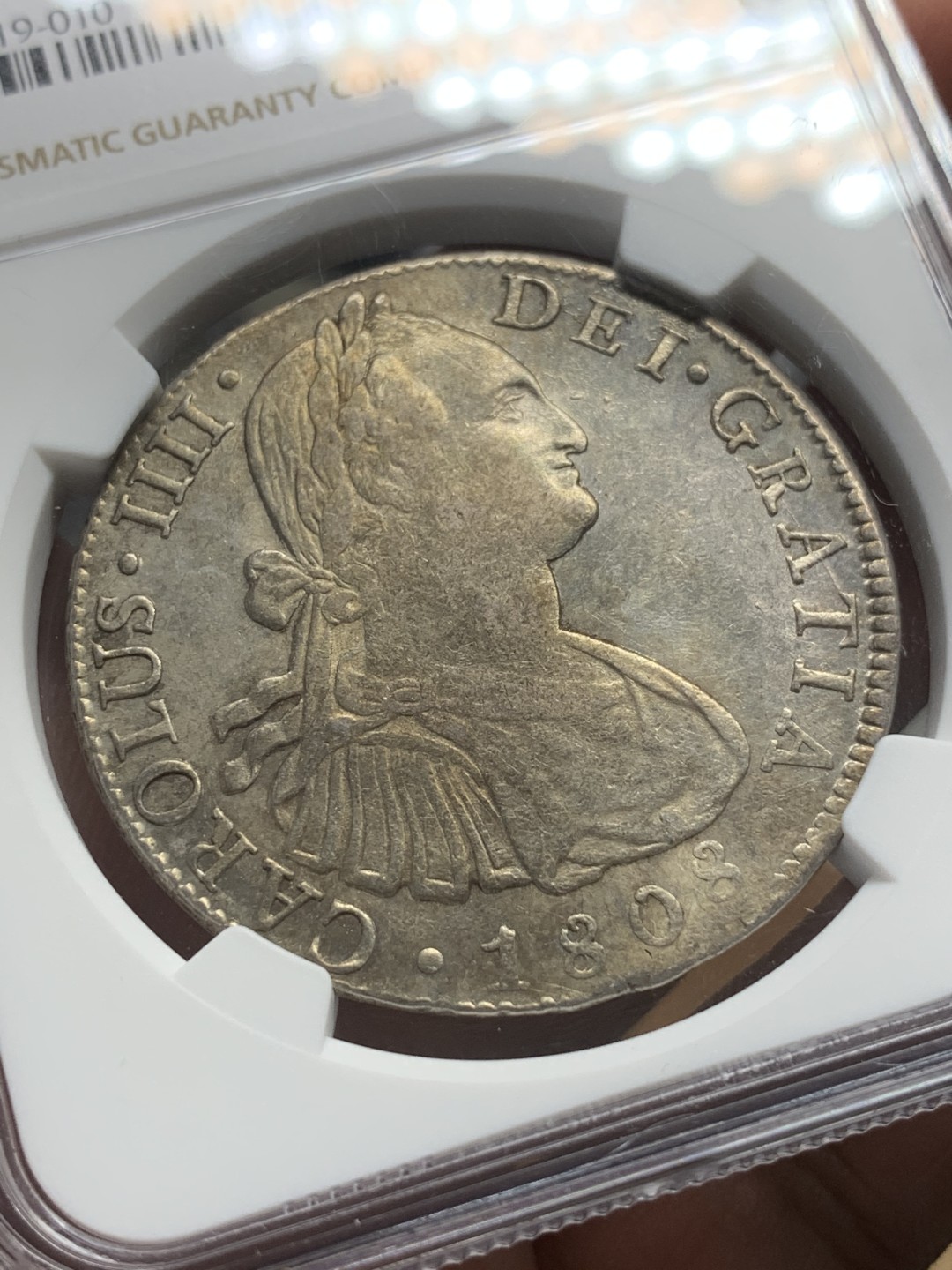 《竞宝斋》第96场-本周日，周一，周四，3场连拍（全场不限金额包邮） NGC AU50 墨西哥 1808年 卡四 8里亚尔 双柱大银币 双面深打 带包浆