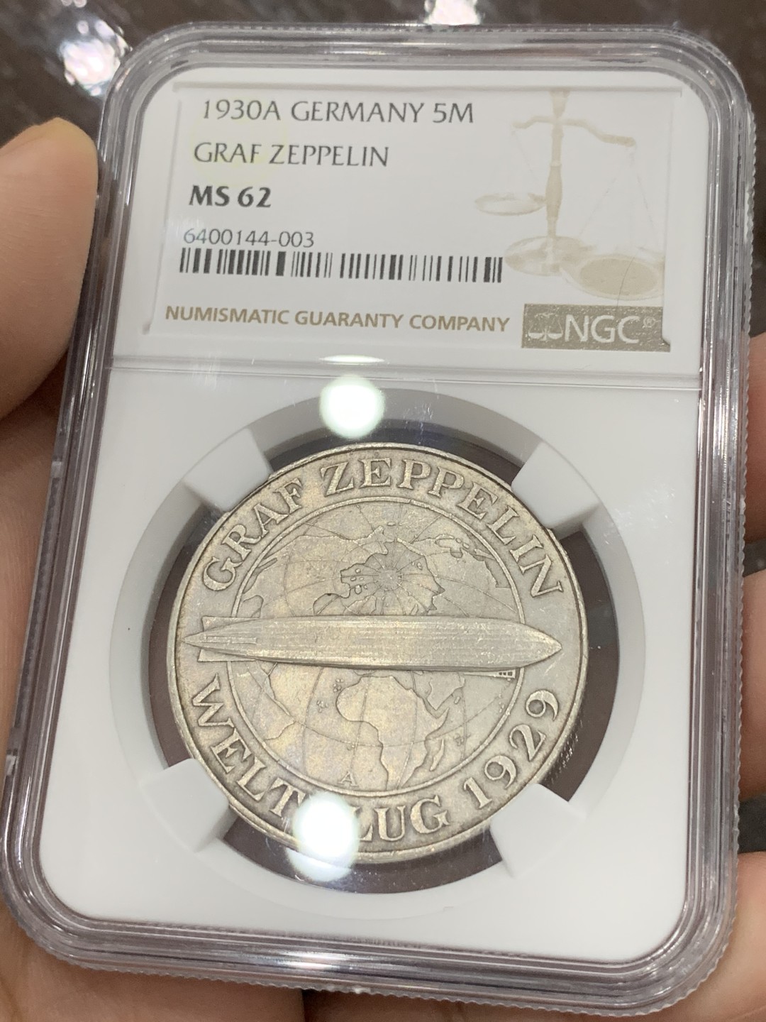 《竞宝斋》第96场-本周日，周一，周四，3场连拍（全场不限金额包邮） NGC MS62 德国 1930年 齐柏林飞艇5马克，带转光  首见品种