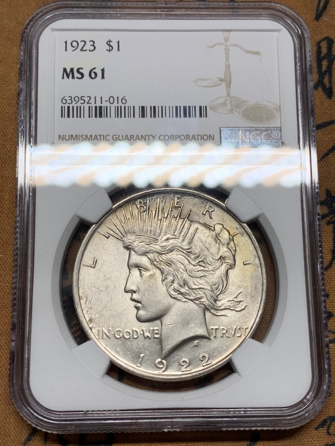 《竞宝斋》第96场-本周日，周一，周四，3场连拍（全场不限金额包邮） NGC-MS61 美国1923年 和平鸽一元大银币 原光好品 低评