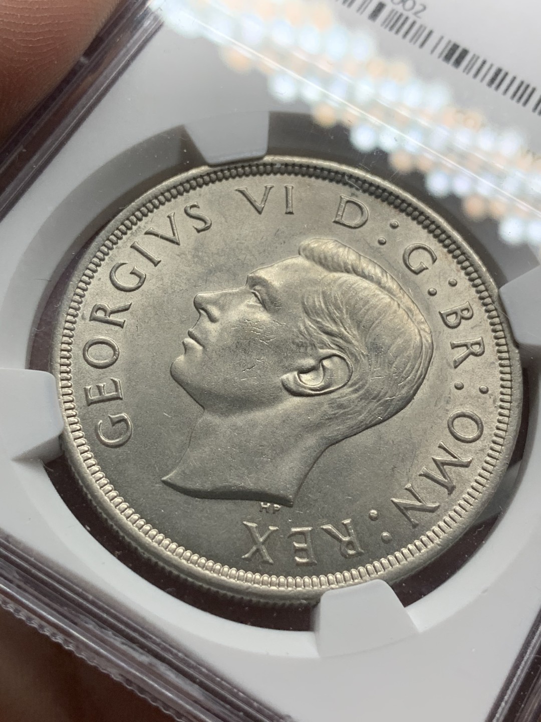 《竞宝斋》第96场-本周日，周一，周四，3场连拍（全场不限金额包邮） NGC-MS62 英国 1937年乔治六世一克朗银币 转光好品