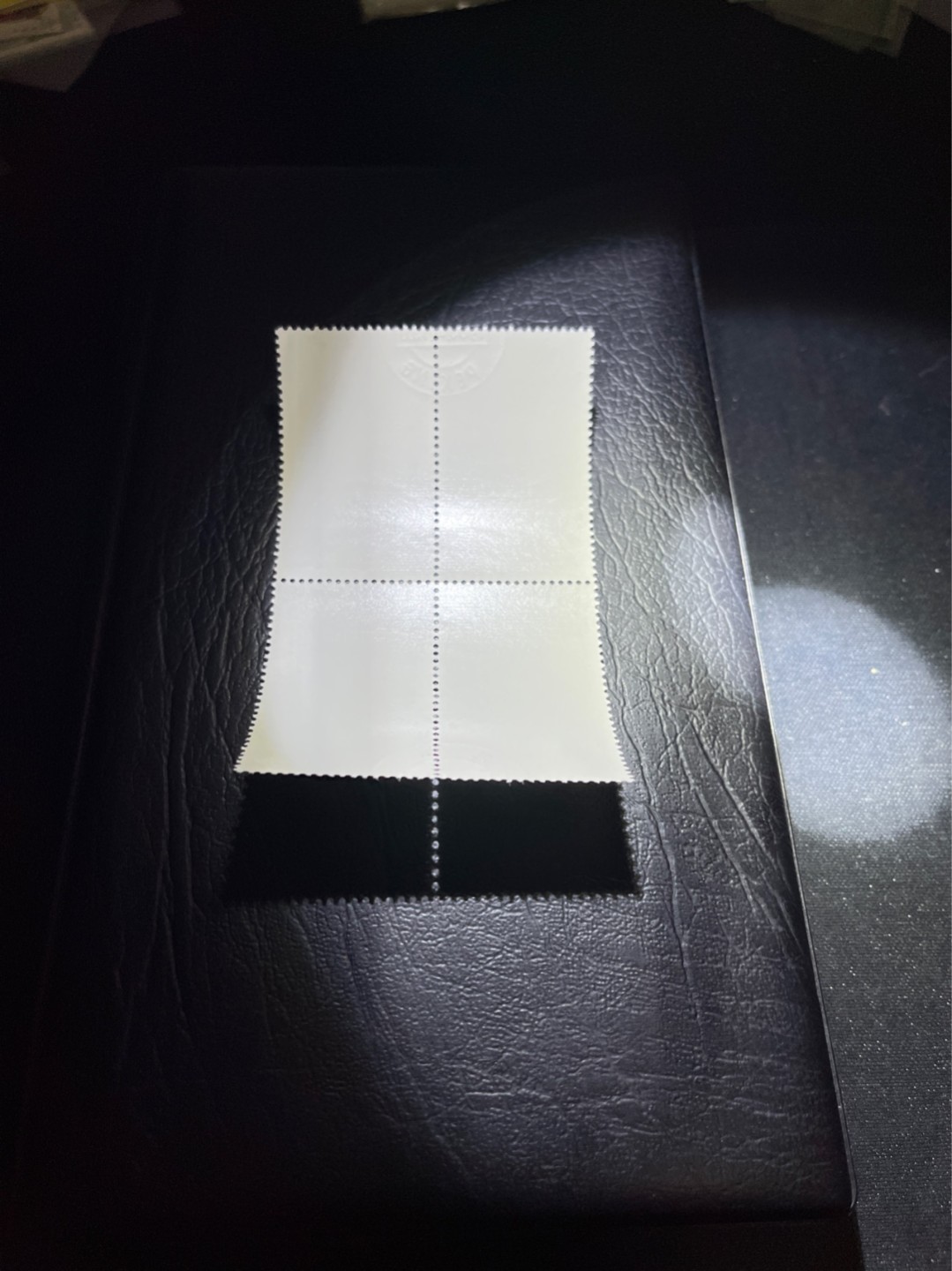 洪涛臻品 精选邮票限时拍卖第三十七期 特68新安江4-2盖销  四方连一组★钢戳★品相可以用完美来形容，钢戳比手戳贵不少，版撕全品嘎嘎绝 背胶雪白。解放初的经典票，整版撕开，面艳胶白，票挺洁净，齿孔完美。老纪特的版票资源十分稀缺难寻，机会来临时必须抓住。