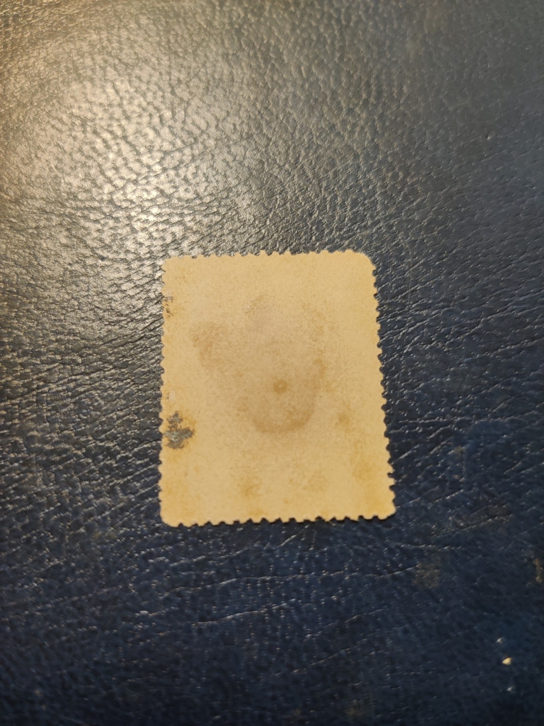 洪涛臻品 精选邮票限时拍卖第七十四期 比大清龙票还早的龙票！上海地方发行的龙邮票！验证过保真，如非真品终生包退，品相自定。（图三谨供参考）百年真品古董，入手大清时期邮票实物的难得机会！