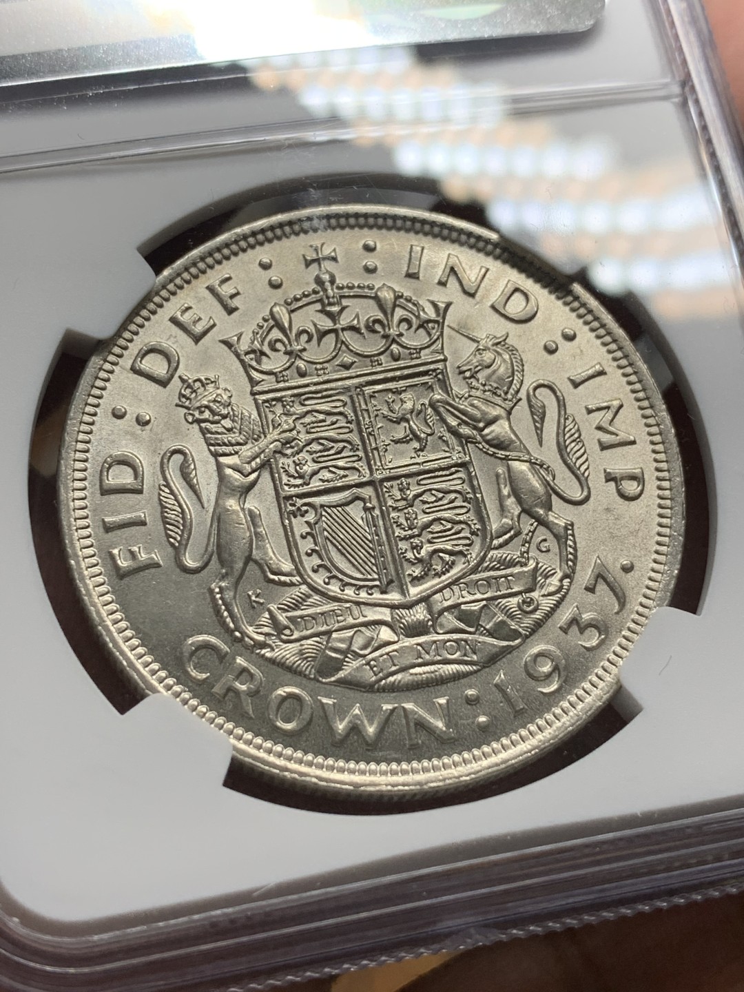 《竞宝斋》第96场-本周日，周一，周四，3场连拍（全场不限金额包邮） NGC-MS62 英国 1937年乔治六世一克朗银币 转光好品