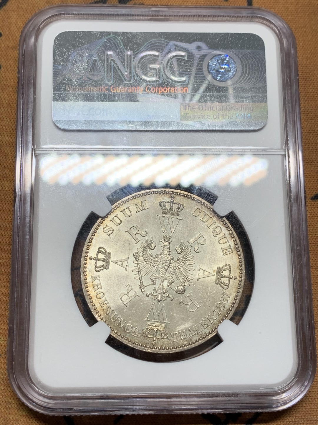 《竞宝斋》第96场-本周日，周一，周四，3场连拍（全场不限金额包邮） NGC MS62德国普鲁士1861年威廉一世登基加冕1泰勒银币