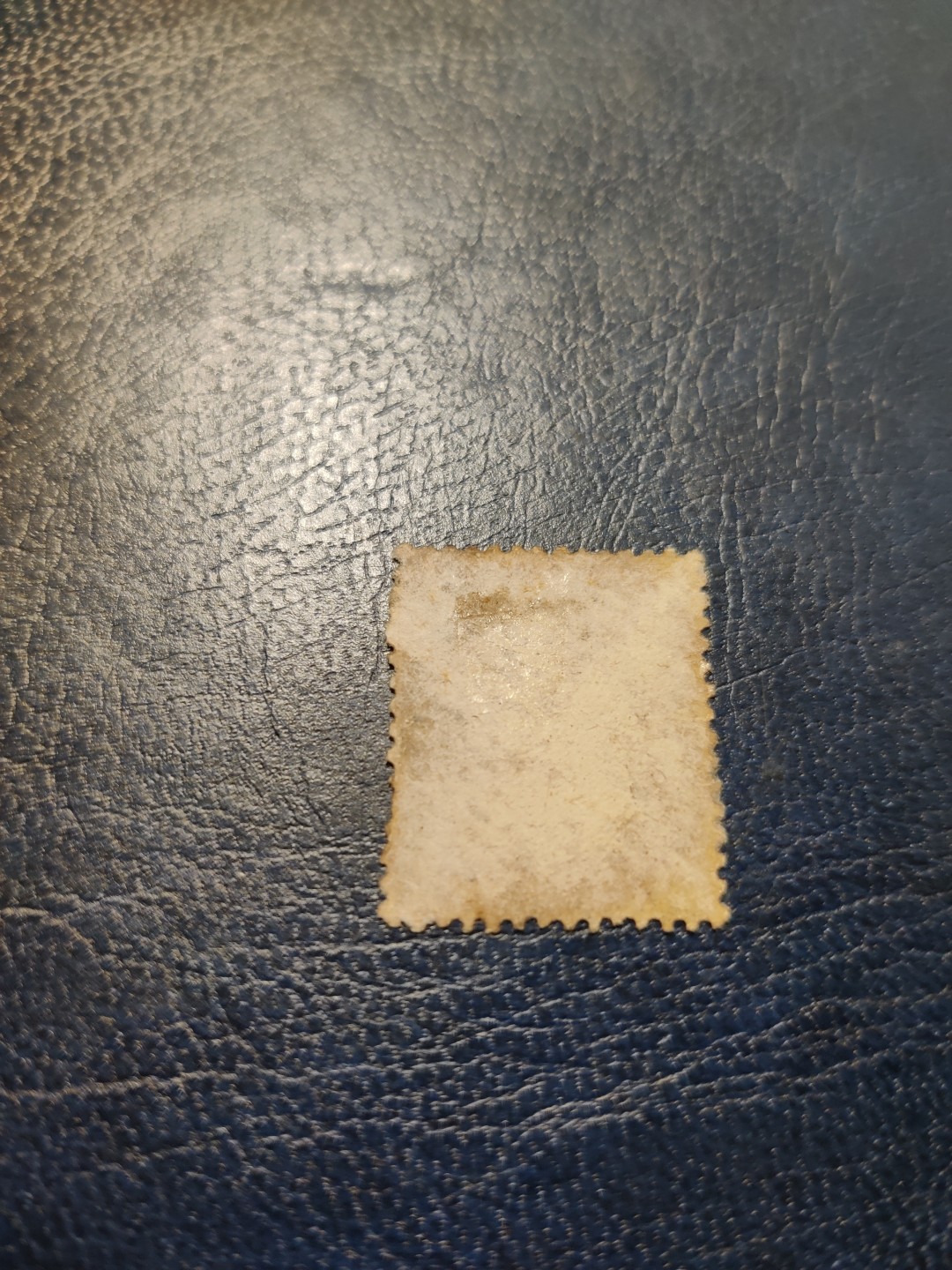洪涛臻品 精选邮票限时拍卖第三十二期 八国联军时，法国在华租借地发行使用的加盖“中国”邮票，漂亮的上海邮戳！(图3谨供参考)验证过保真，如非真品终生包退，品相自定。百年真品古董，入手大清时期邮票实物的难得机会！