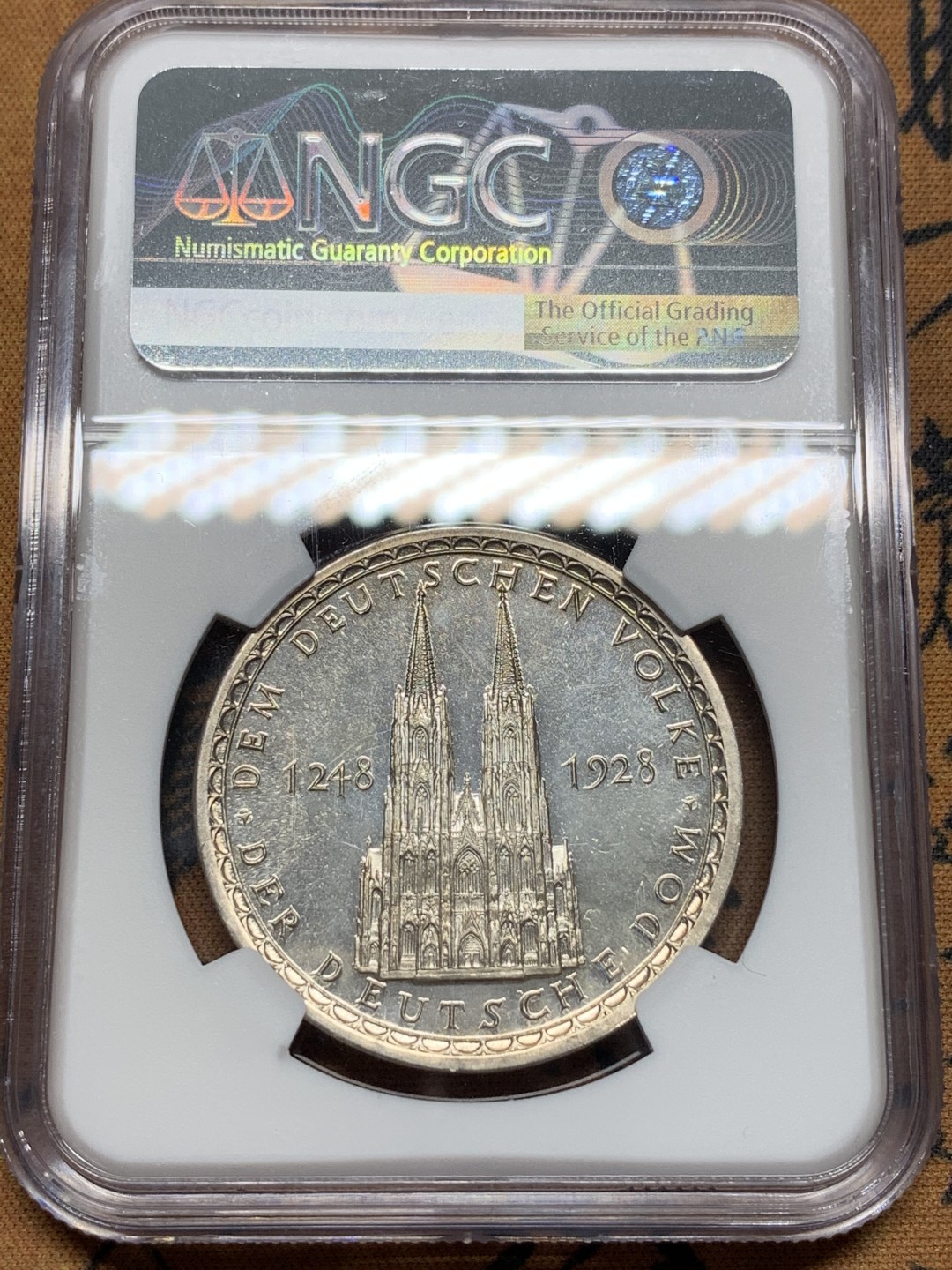 《竞宝斋》第96场-本周日，周一，周四，3场连拍（全场不限金额包邮） NGC MS65 德国1928年科隆大教堂开工680周年纪念银章 直径36毫米 重量25克 高分难得