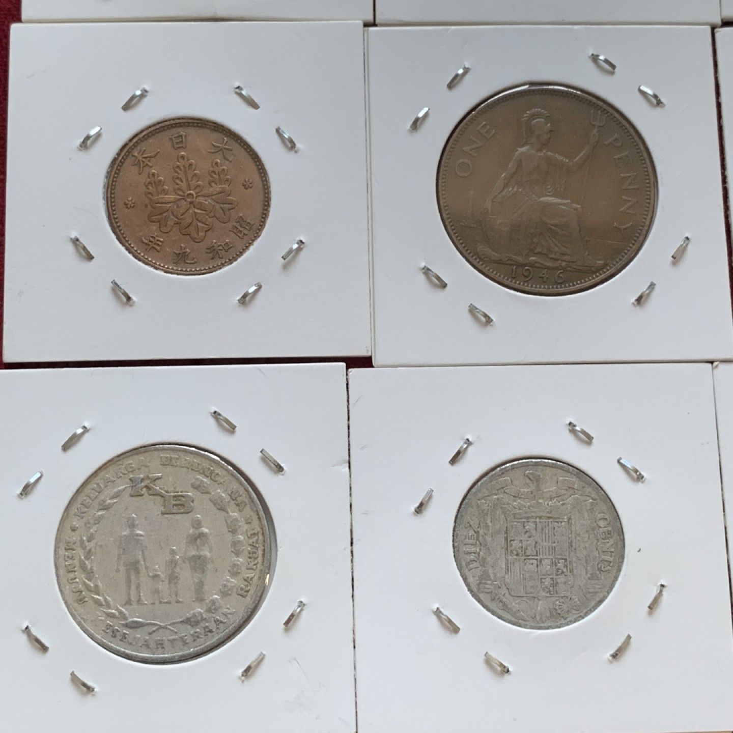 《竞宝斋》第96场-本周日，周一，周四，3场连拍（全场不限金额包邮） 散币（章）一组，总计14枚。含1枚澳大利亚弗罗林银币，另有2枚英国1便士大铜，登基纪念克朗，意大利王国5分，法国景观系列铜章等品种