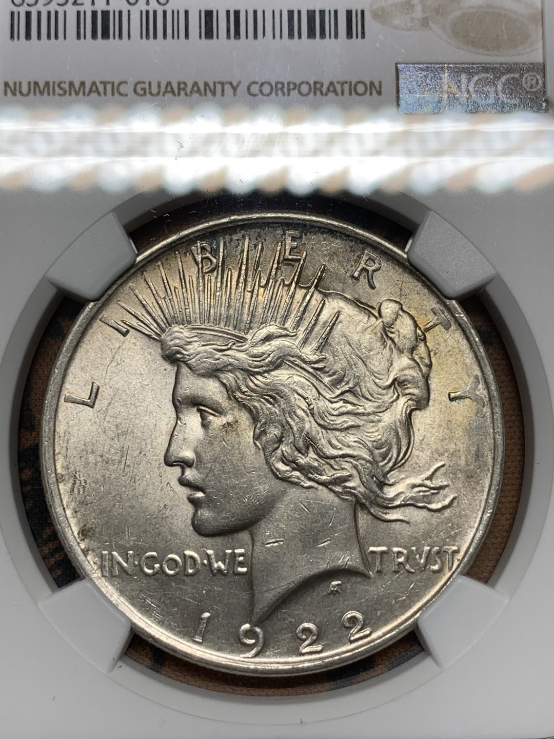 《竞宝斋》第96场-本周日，周一，周四，3场连拍（全场不限金额包邮） NGC-MS61 美国1923年 和平鸽一元大银币 原光好品 低评