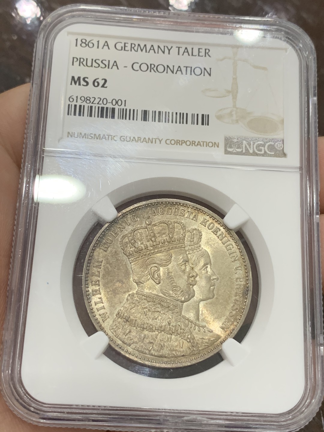 《竞宝斋》第96场-本周日，周一，周四，3场连拍（全场不限金额包邮） NGC MS62德国普鲁士1861年威廉一世登基加冕1泰勒银币