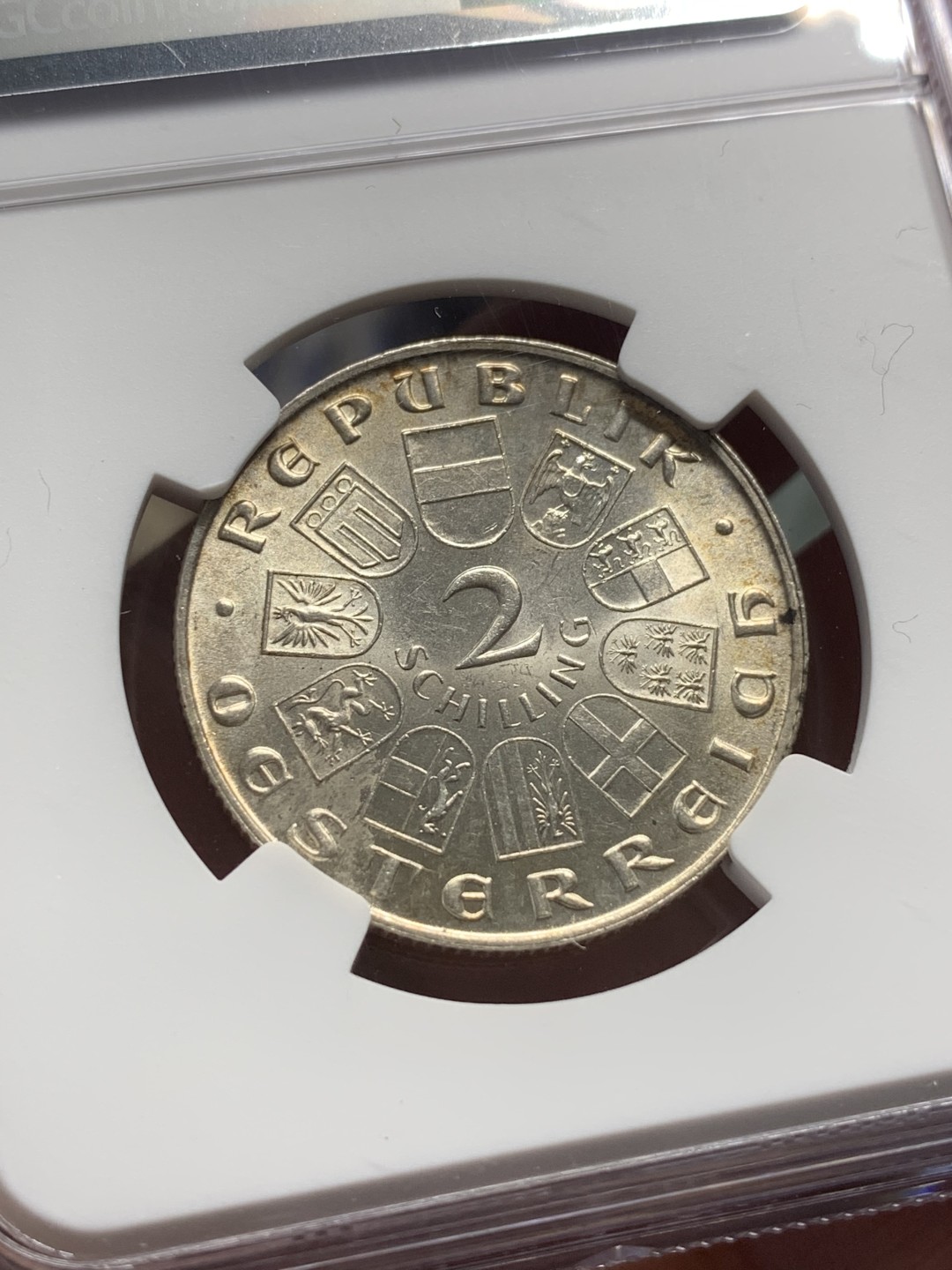 《竞宝斋》第96场-本周日，周一，周四，3场连拍（全场不限金额包邮） NGC-MS63 奥地利1933年 2先令银币 原光好品 早期先令