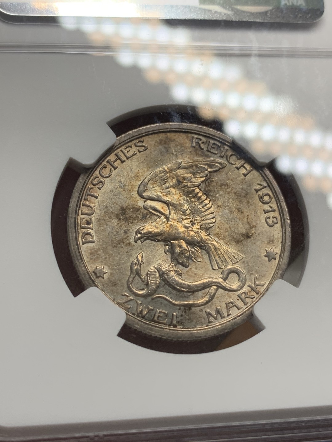 《竞宝斋》第96场-本周日，周一，周四，3场连拍（全场不限金额包邮） NGC-MS63 德意志第二帝国 1913年 普鲁士2马克 战胜拿破仑纪念银币 重彩包浆 浮雕层次分明 底板漂亮 鹰面炯炯有神