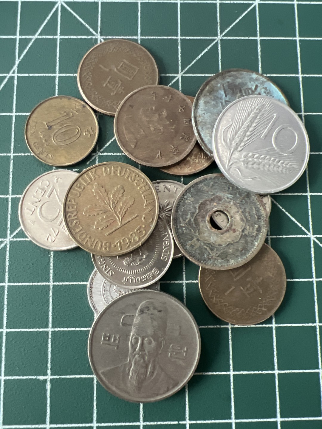 泡泡堂第九十四期  世界硬币专场（无押金，无佣金，捡漏，全场20包邮，偏远地区除外） 杂币一组二十二