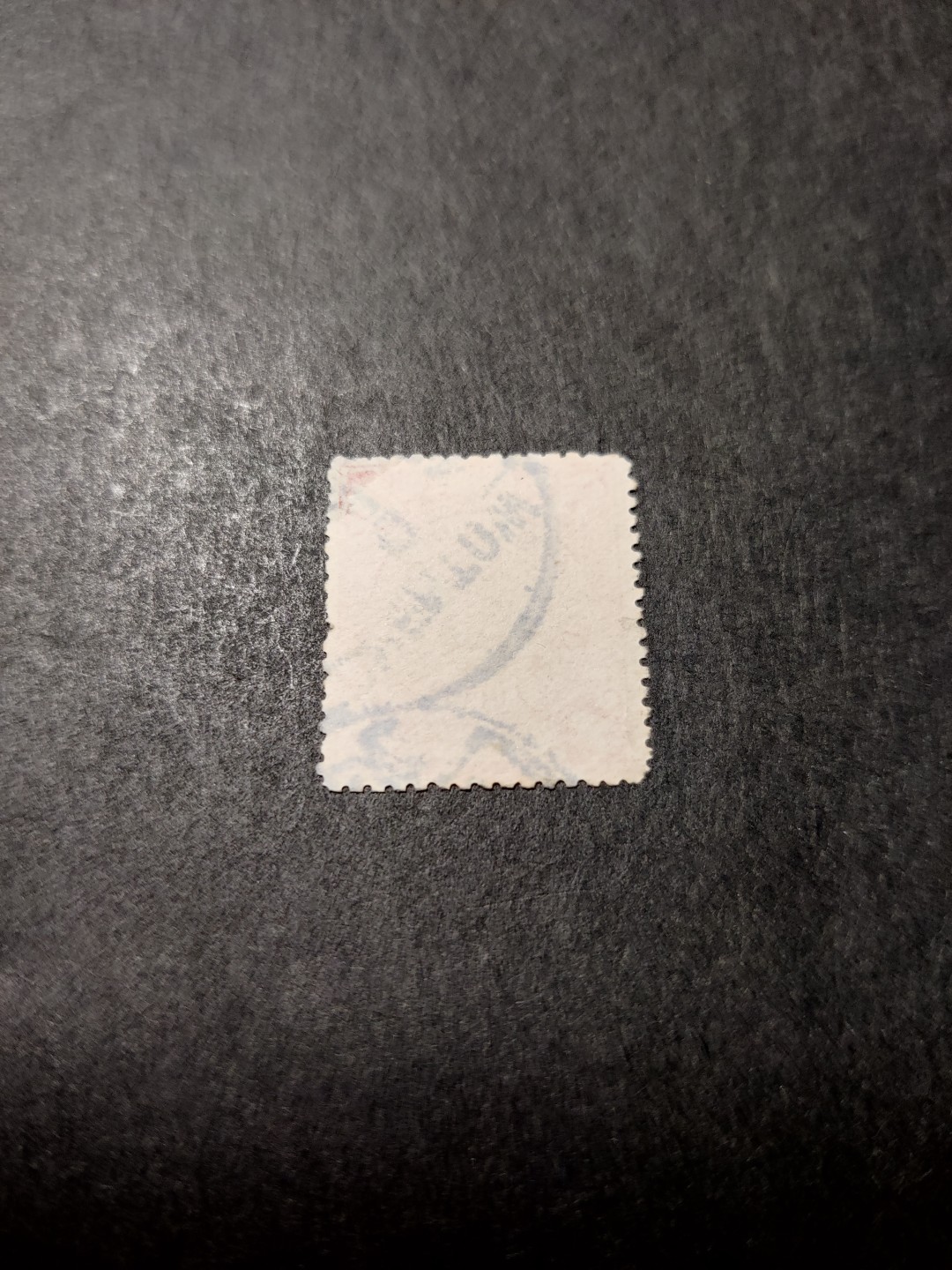 洪涛臻品 精选邮票限时拍卖第三十四期 大清龙票，红4分，终生保真（图3仅供参考）！品相自定，百年古董难免有瑕疵。入手保真清代文物邮票的机会！