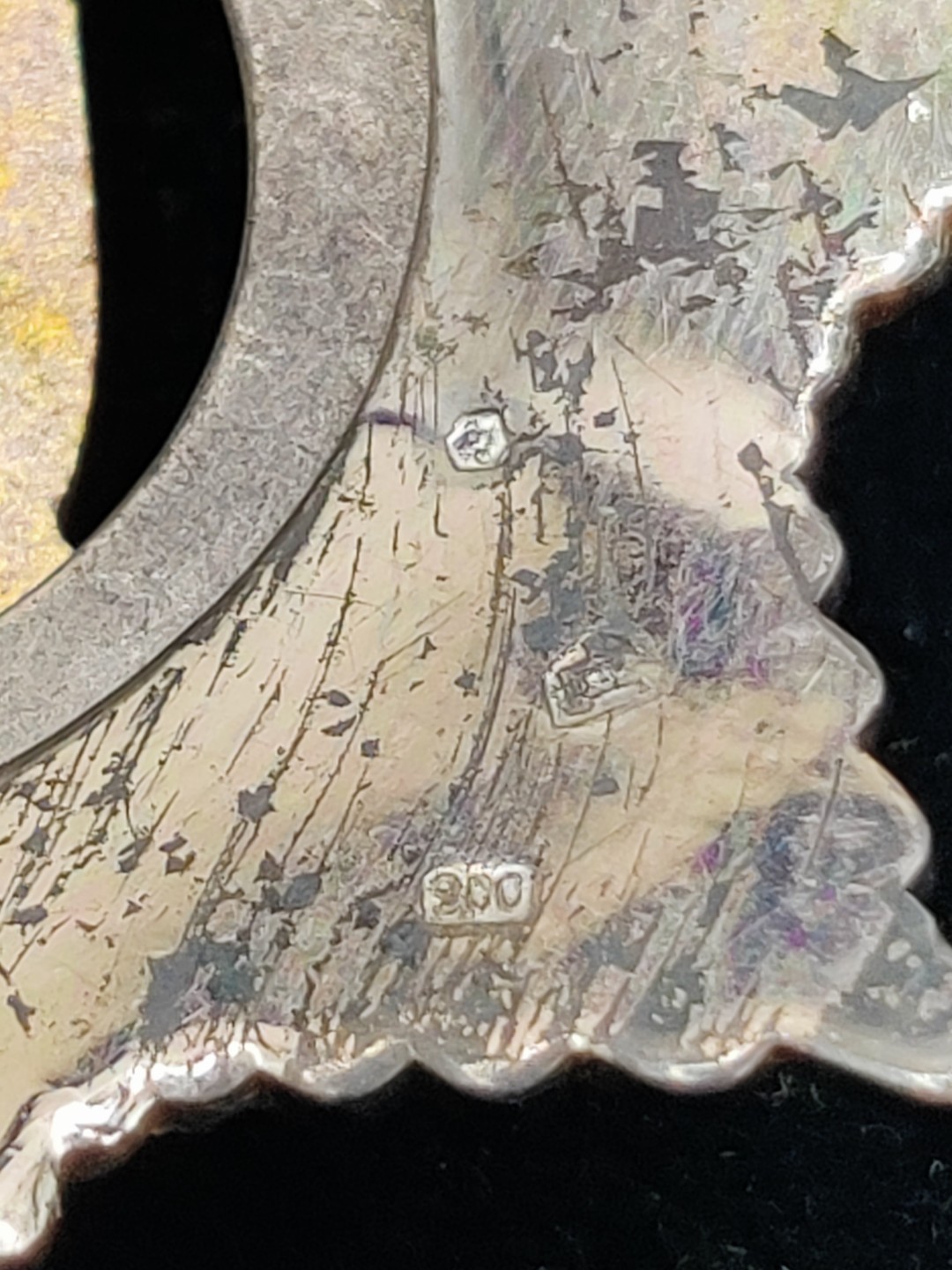 第二期 全场0元起拍 咸鱼国勋章拍卖专场 22年9月25日（周日）开始 南斯拉夫三级军事功勋勋章 带盒 银制带标