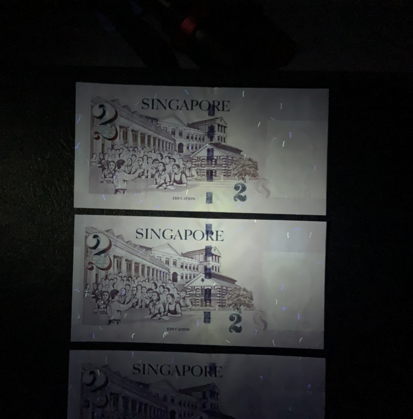 收藏联盟Quantum Auction 第193期拍卖(已更新) 新加坡2000年2元千禧龙年尾六同三张 品相全新UNC 带原装纪念册