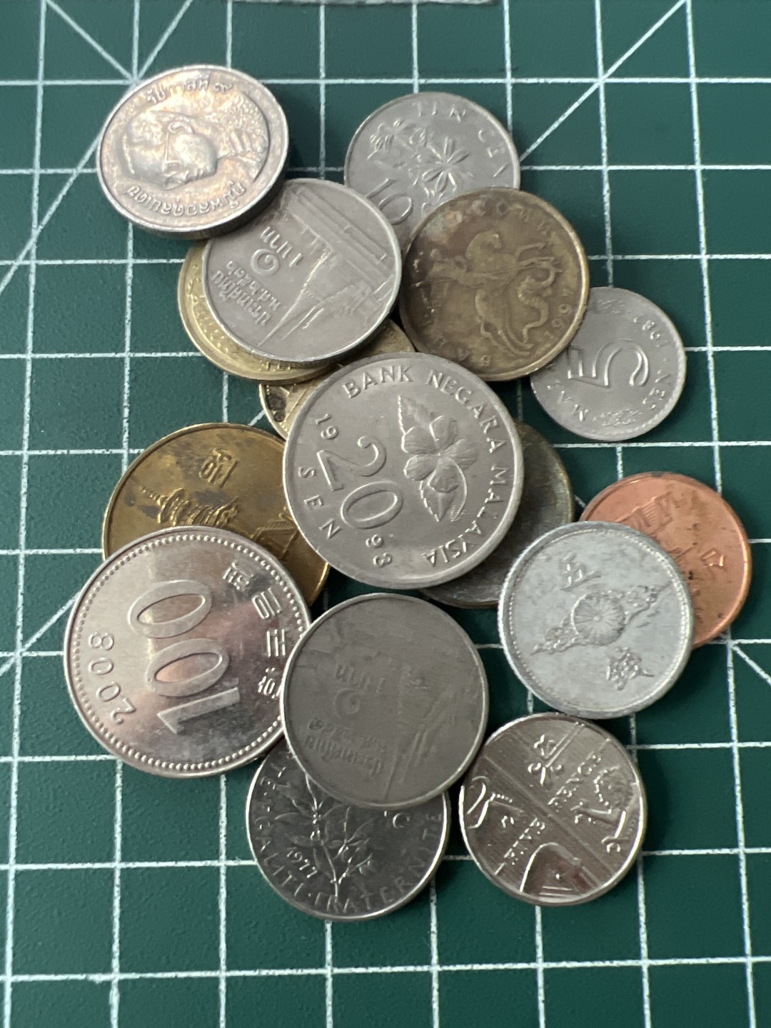 泡泡堂第九十四期  世界硬币专场（无押金，无佣金，捡漏，全场20包邮，偏远地区除外） 杂币一组二十四