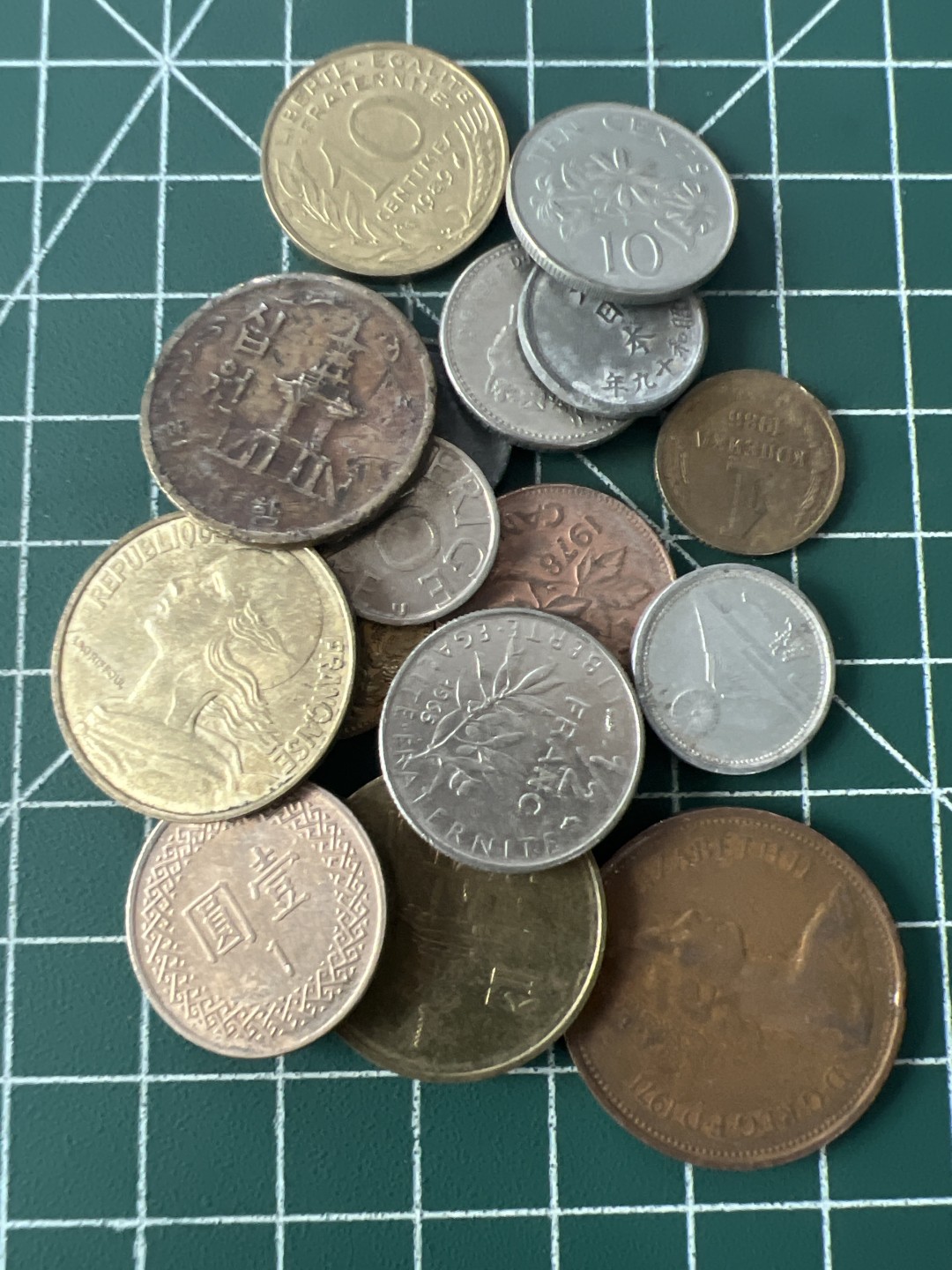 泡泡堂第九十四期  世界硬币专场（无押金，无佣金，捡漏，全场20包邮，偏远地区除外） 杂币一组二十一