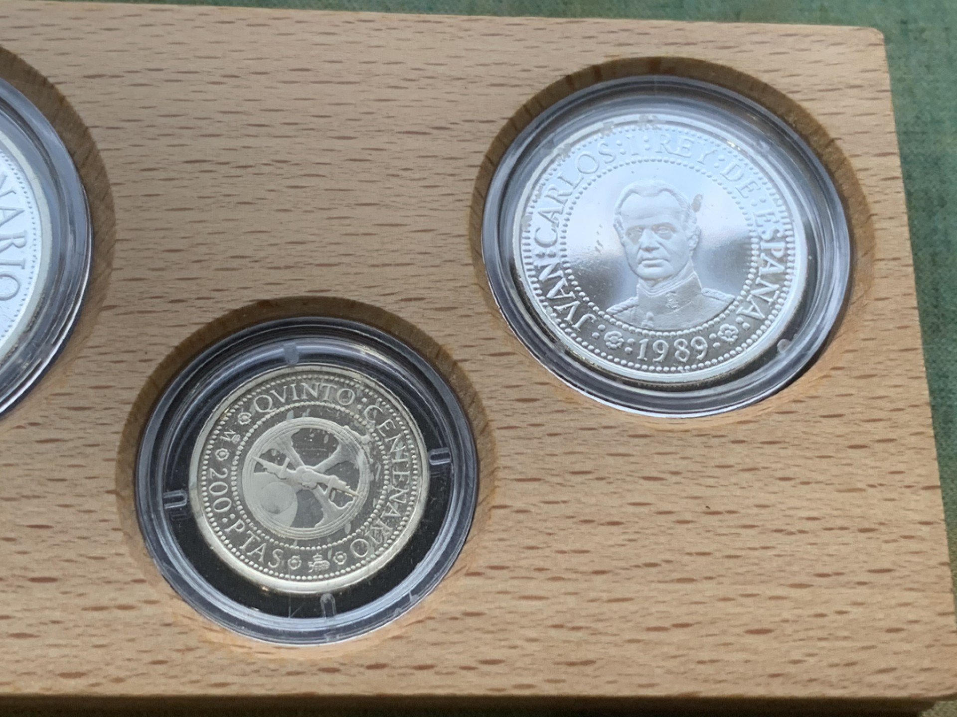 《竞宝斋》第97场-本周四 （满2件或者满200包顺丰） 原盒证书 西班牙1989年 发现美洲新大陆500周年纪念一组5枚银币 非常漂亮