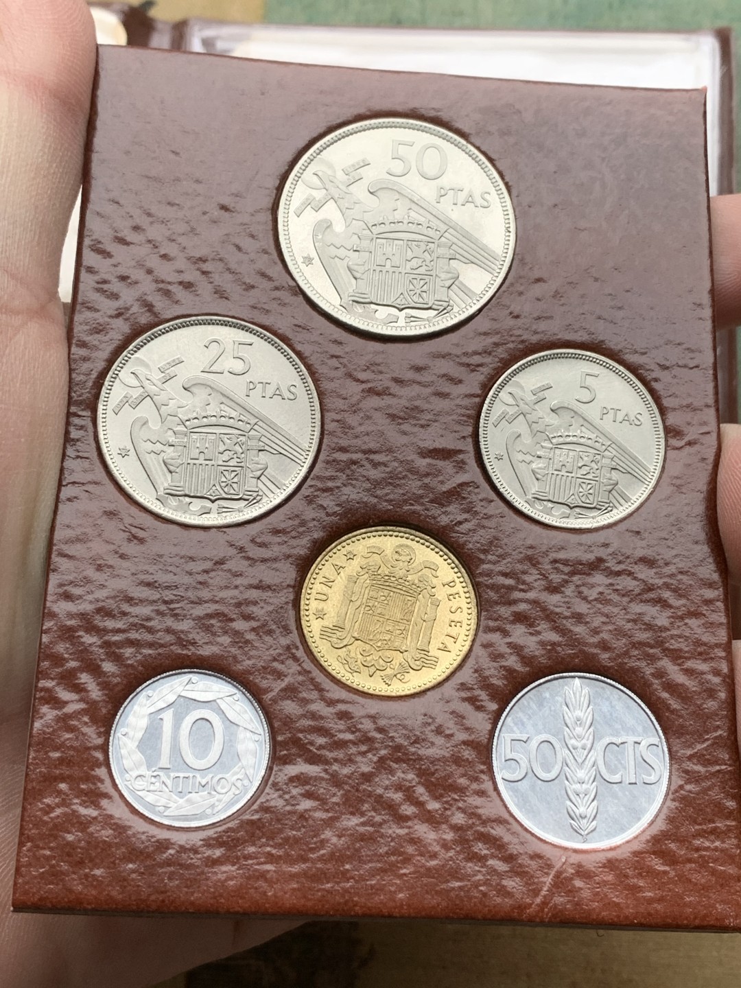 《竞宝斋》第97场-本周四 （满2件或者满200包顺丰） 造币厂原装 西班牙1972年 佛朗哥六枚套 精制套币 非常少见