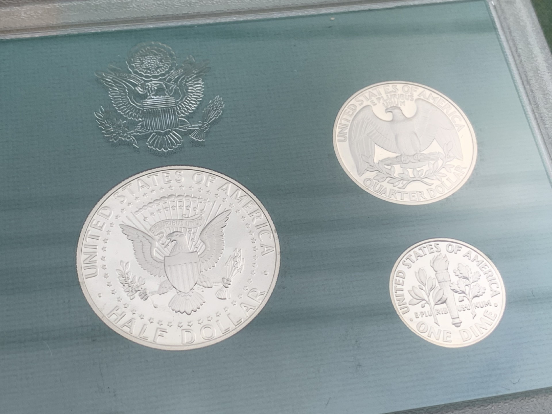 《竞宝斋》第97场-本周四 （满2件或者满200包顺丰） PROOF封装 美国 1994-S年五枚装精制套币 晚期的这些美国套币都贵