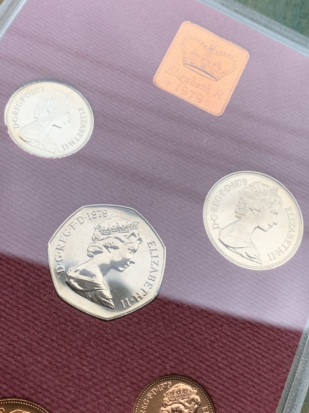 《竞宝斋》第97场-本周四 （满2件或者满200包顺丰） 英国 1979年 六枚套+一枚章 封装精制币 不同面值 完美状态