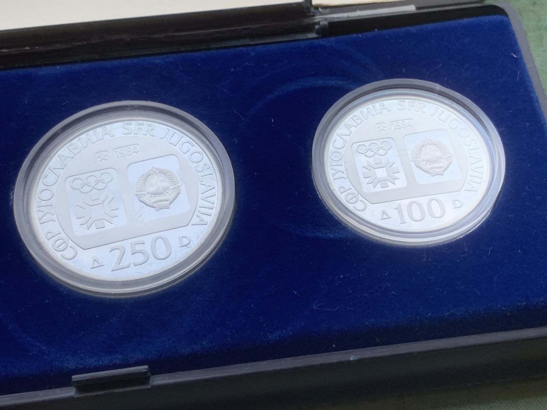 《竞宝斋》第97场-本周四 （满2件或者满200包顺丰） 原盒证书 南斯拉夫 1984年 100/250/500第纳尔 精制银币三枚