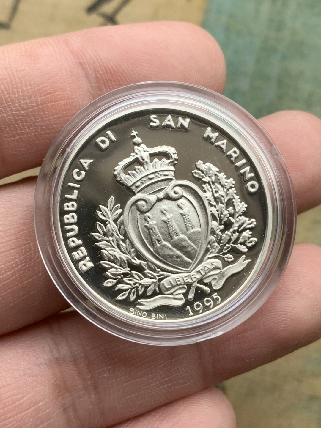 《竞宝斋》第97场-本周四 （满2件或者满200包顺丰） 原盒证书 圣马力诺1995年 1000里拉精制银币