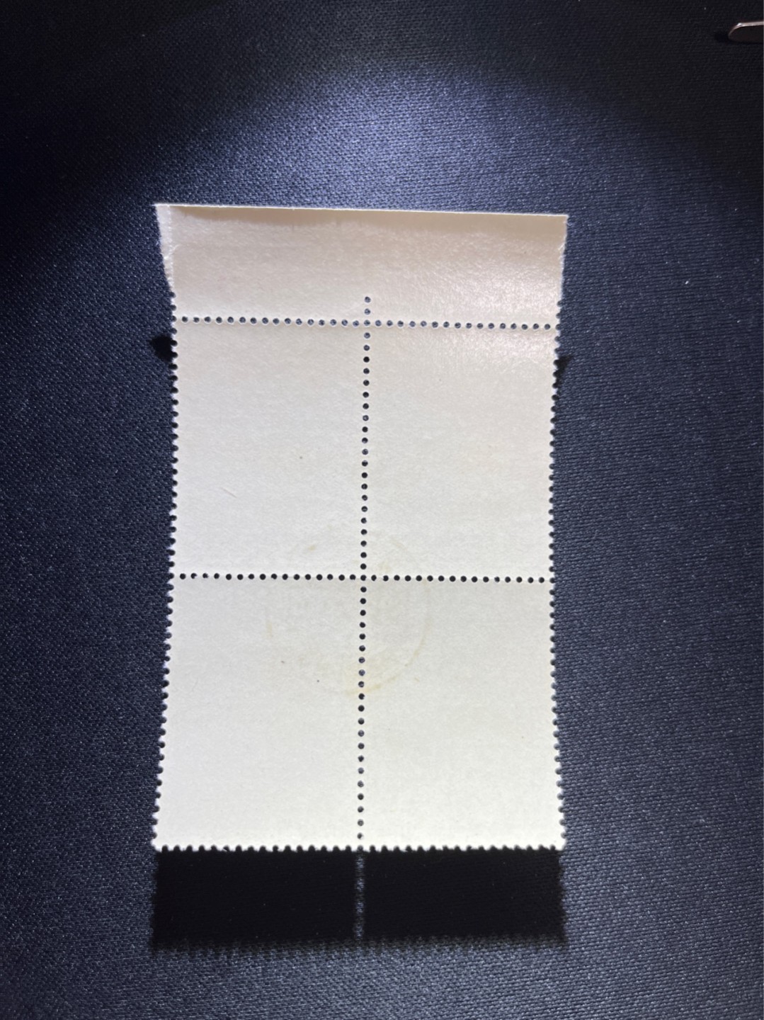 洪涛臻品 精选邮票限时拍卖第三十五期 纪92古科  8-2 盖销  厂名，数字4方连一组✦数量有限，随时售缺✦中心戳，完美品相。三俗稀缺，版撕全品嘎嘎绝 。解放初的经典票，整版撕开，面艳胶白，票挺洁净，齿孔完美。老纪特的版票资源十分稀缺难寻，机会来临时必须抓住。