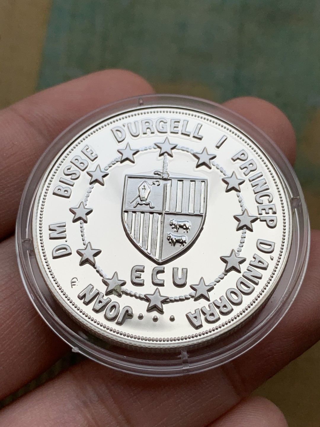 《竞宝斋》第97场-本周四 （满2件或者满200包顺丰） 原盒证书 安道尔1991年 亲王祖安·马丁 10第纳尔大银币 31.47克