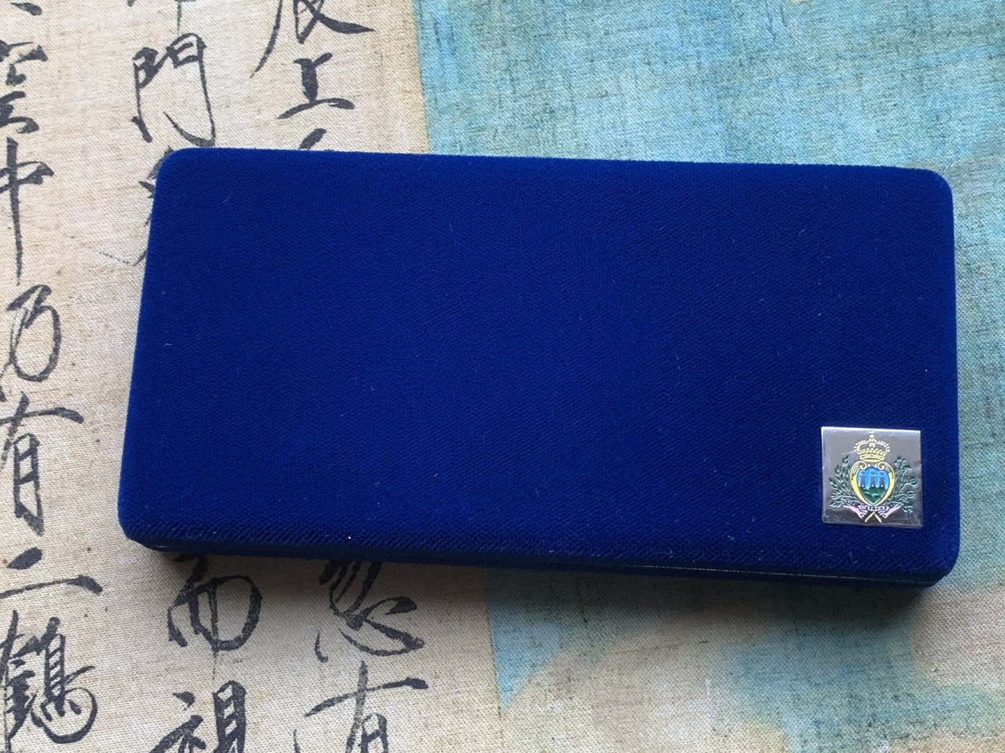 《竞宝斋》第97场-本周四 （满2件或者满200包顺丰） 原盒证书 圣马力诺 1996年 动物系列 5000/10000里拉精制银币